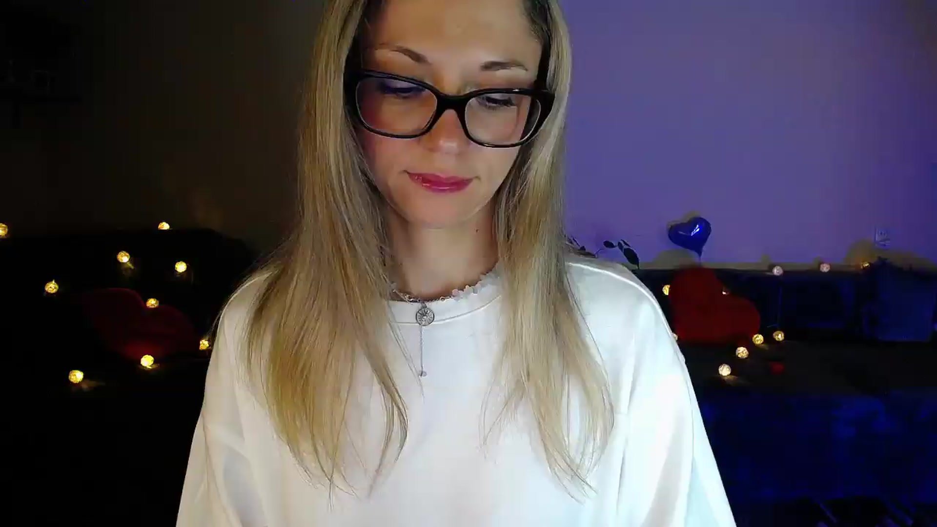 Gallery image thumbnail from Sunshine_alis's myfreecams stream on, 06/04/2026, 19:50 image 7 of 20