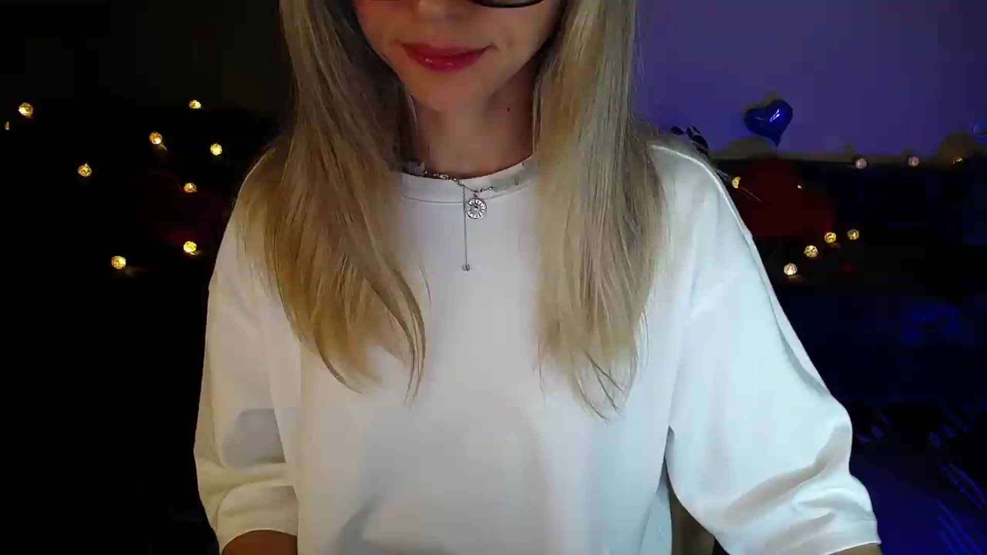 Gallery image thumbnail from Sunshine_alis's myfreecams stream on, 06/04/2026, 19:50 image 18 of 20