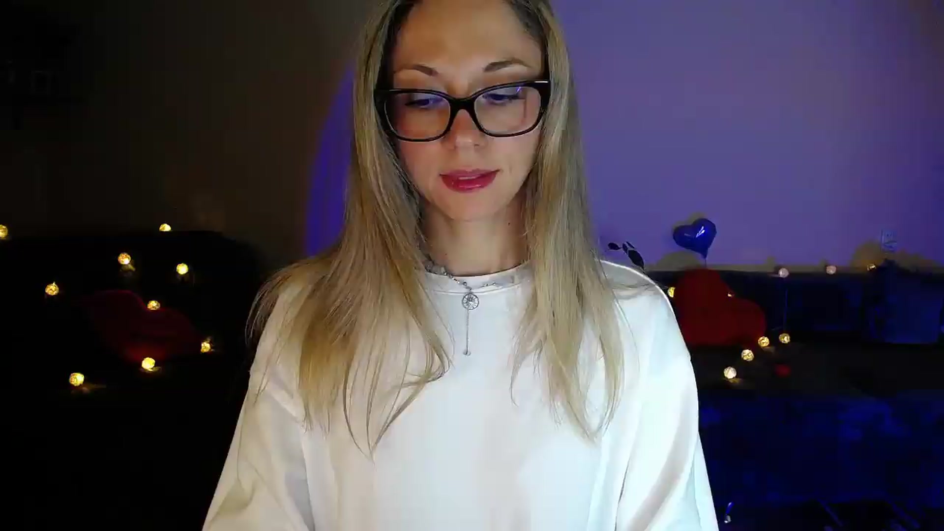 Gallery image thumbnail from Sunshine_alis's myfreecams stream on, 06/04/2026, 19:50 image 2 of 20