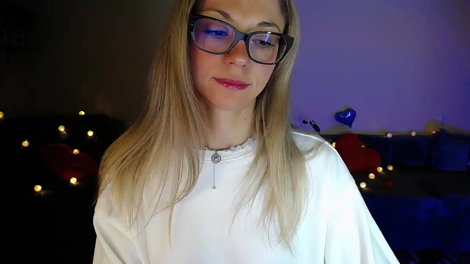 Gallery image thumbnail from Sunshine_alis's myfreecams stream on, 06/04/2026, 19:50 image 1 of 20