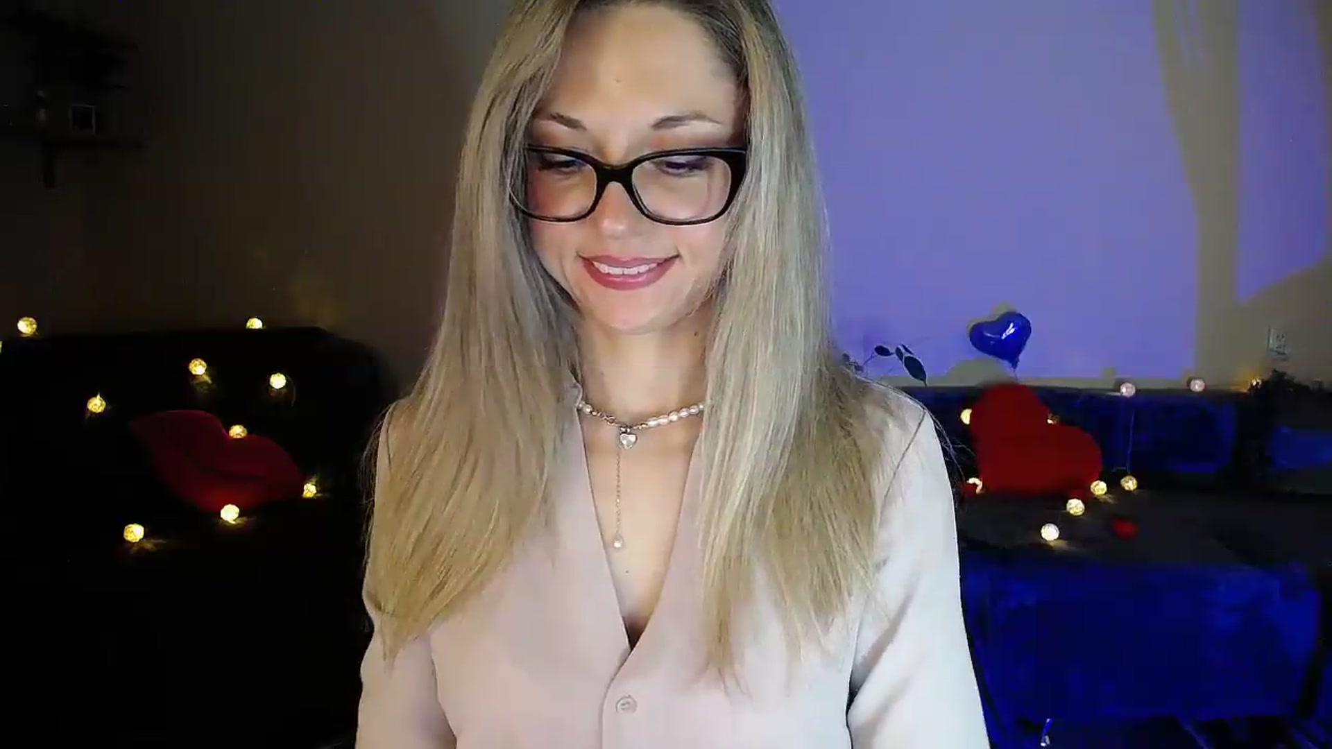 Gallery image thumbnail from Sunshine_alis's myfreecams stream on, 06/05/2026, 19:50 image 19 of 20