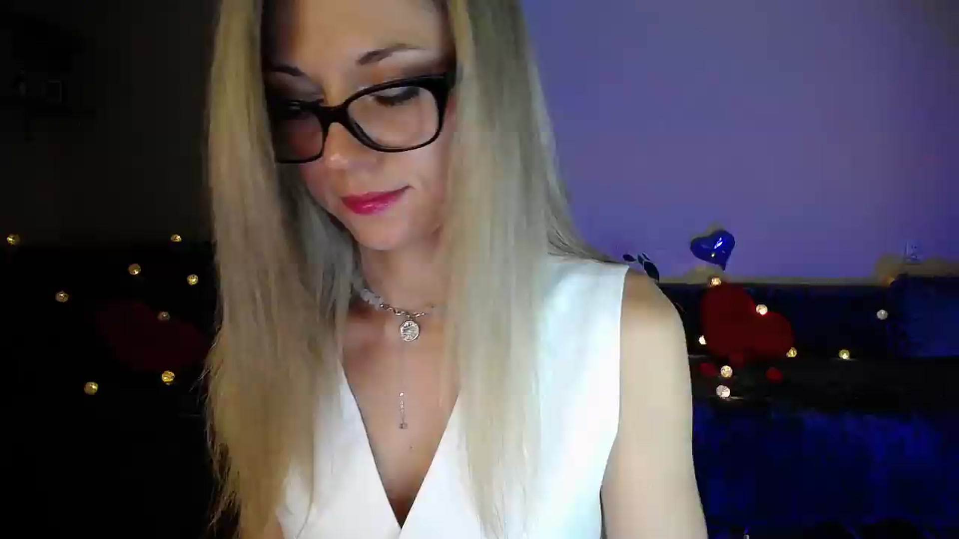 Gallery image thumbnail from Sunshine_alis's myfreecams stream on, 06/08/2026, 20:03 image 3 of 20