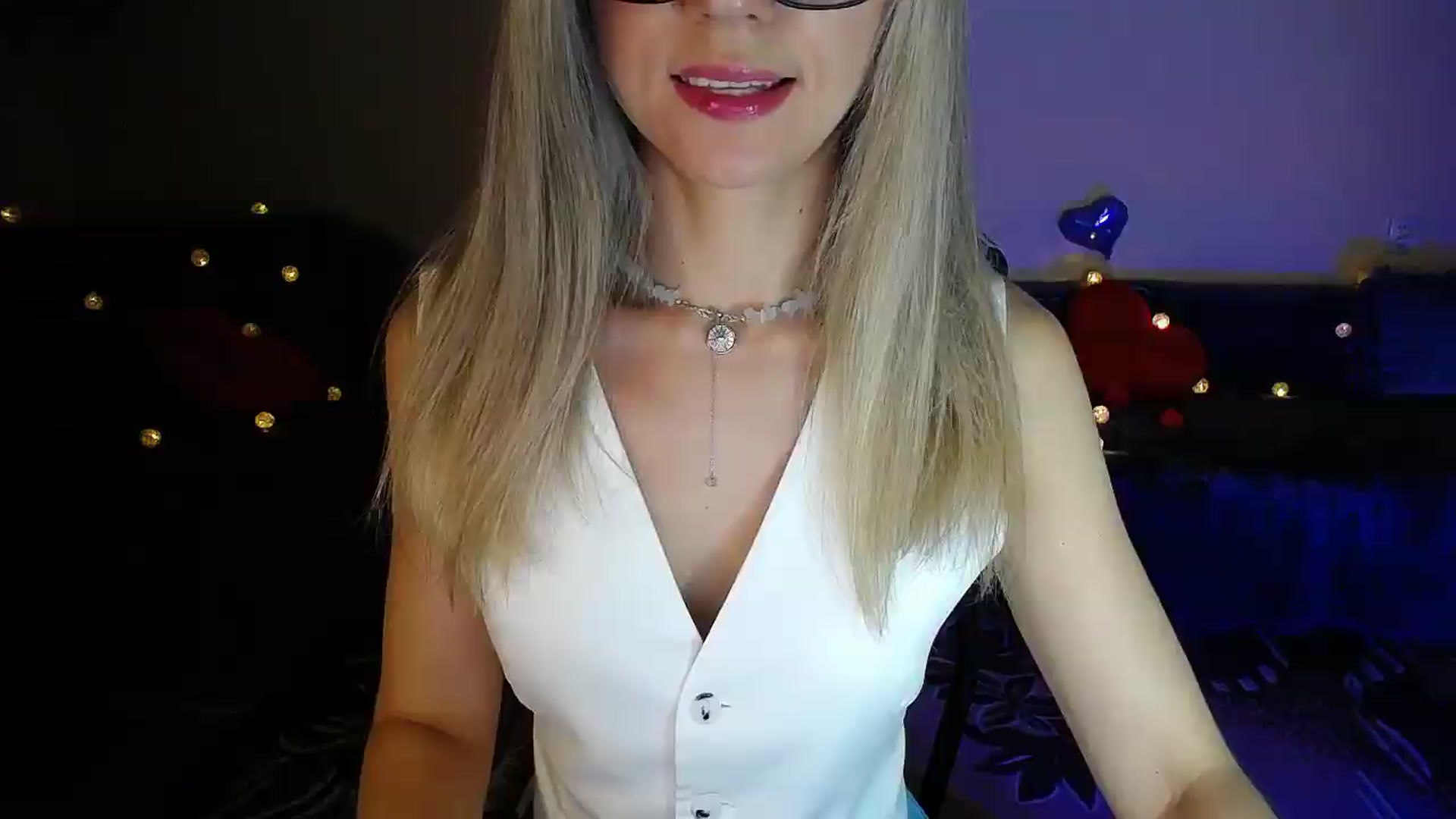 Gallery image thumbnail from Sunshine_alis's myfreecams stream on, 06/08/2026, 20:03 image 15 of 20