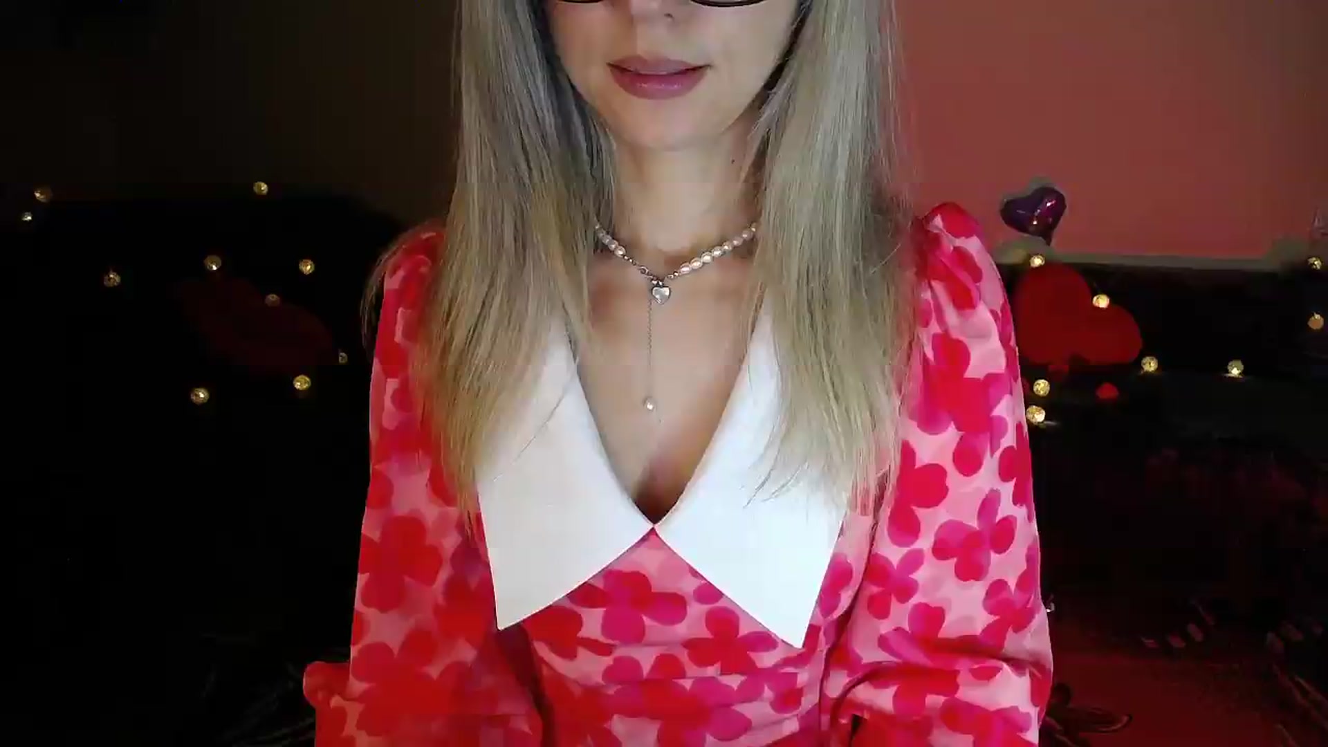 Gallery image thumbnail from Sunshine_alis's myfreecams stream on, 06/22/2026, 20:20 image 19 of 20