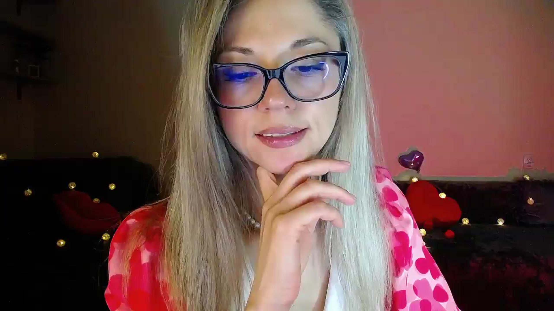 Gallery image thumbnail from Sunshine_alis's myfreecams stream on, 06/22/2026, 20:20 image 12 of 20