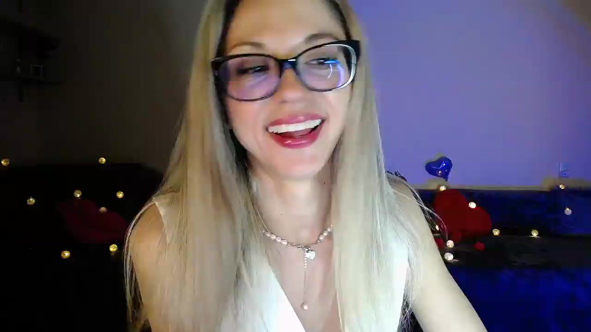 Gallery image thumbnail from Sunshine_alis's myfreecams stream on, 06/25/2026, 20:29 image 20 of 20
