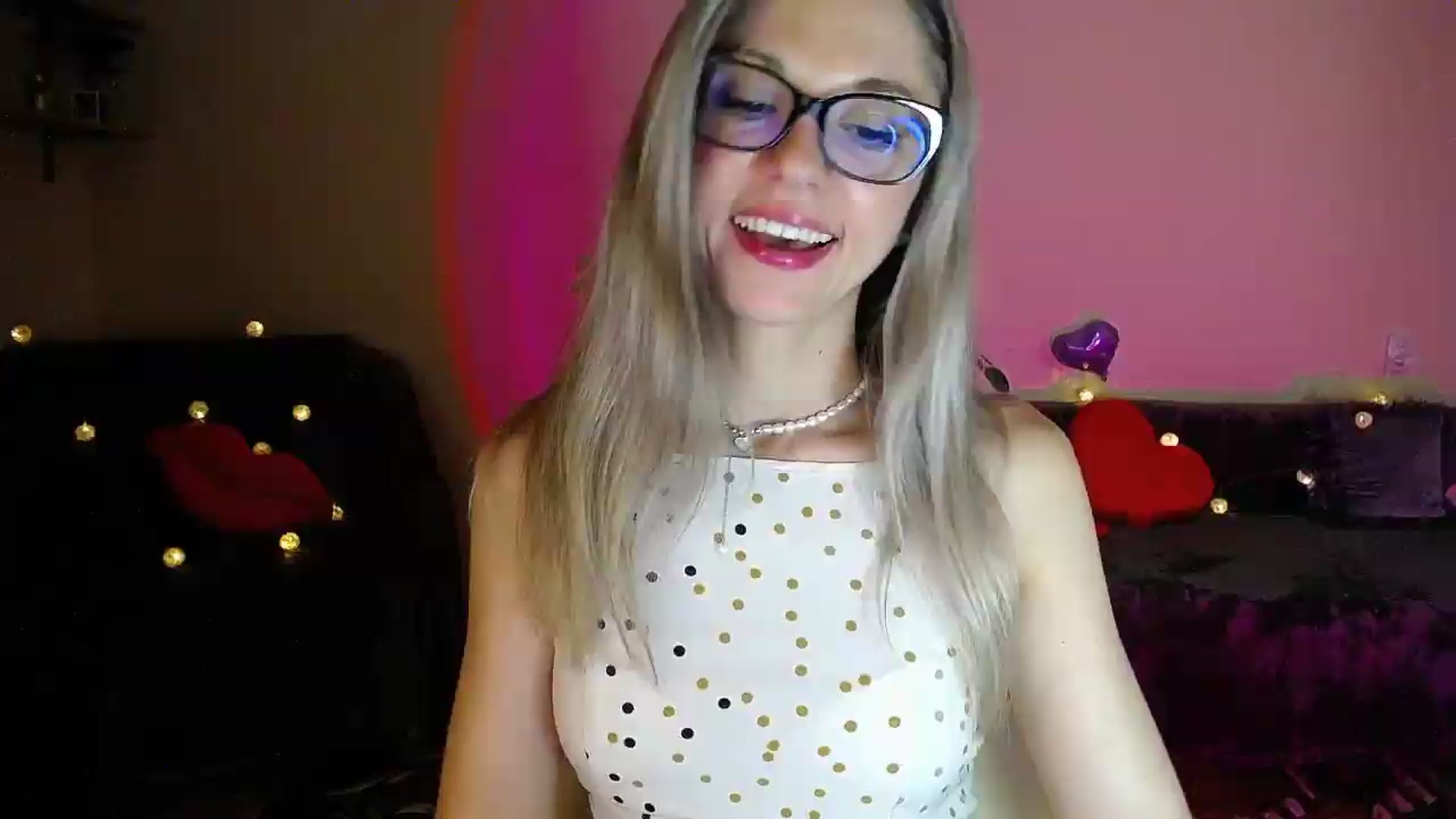 Gallery image thumbnail from Sunshine_alis's myfreecams stream on, 06/29/2026, 22:05 image 5 of 20