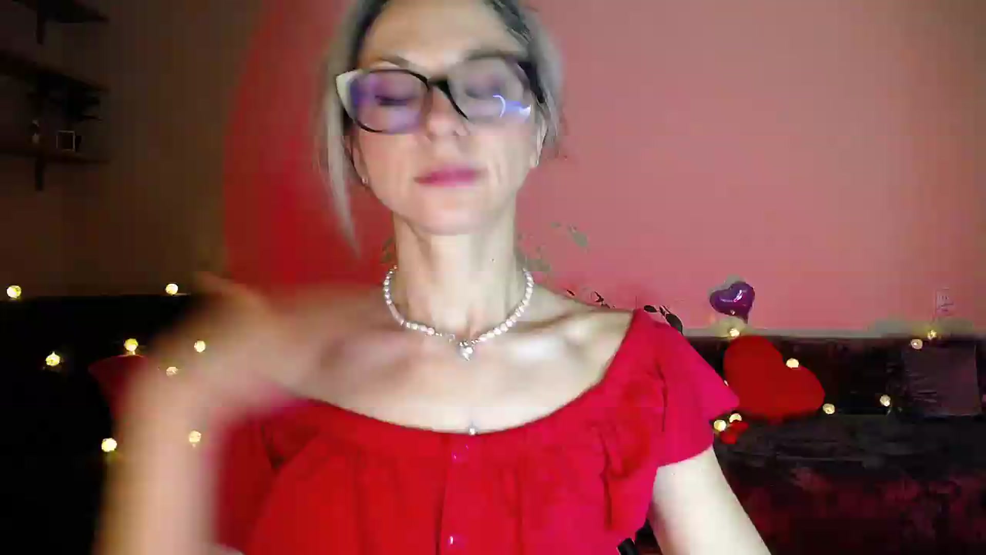 Gallery image thumbnail from Sunshine_alis's myfreecams stream on, 07/01/2026, 20:46 image 10 of 20