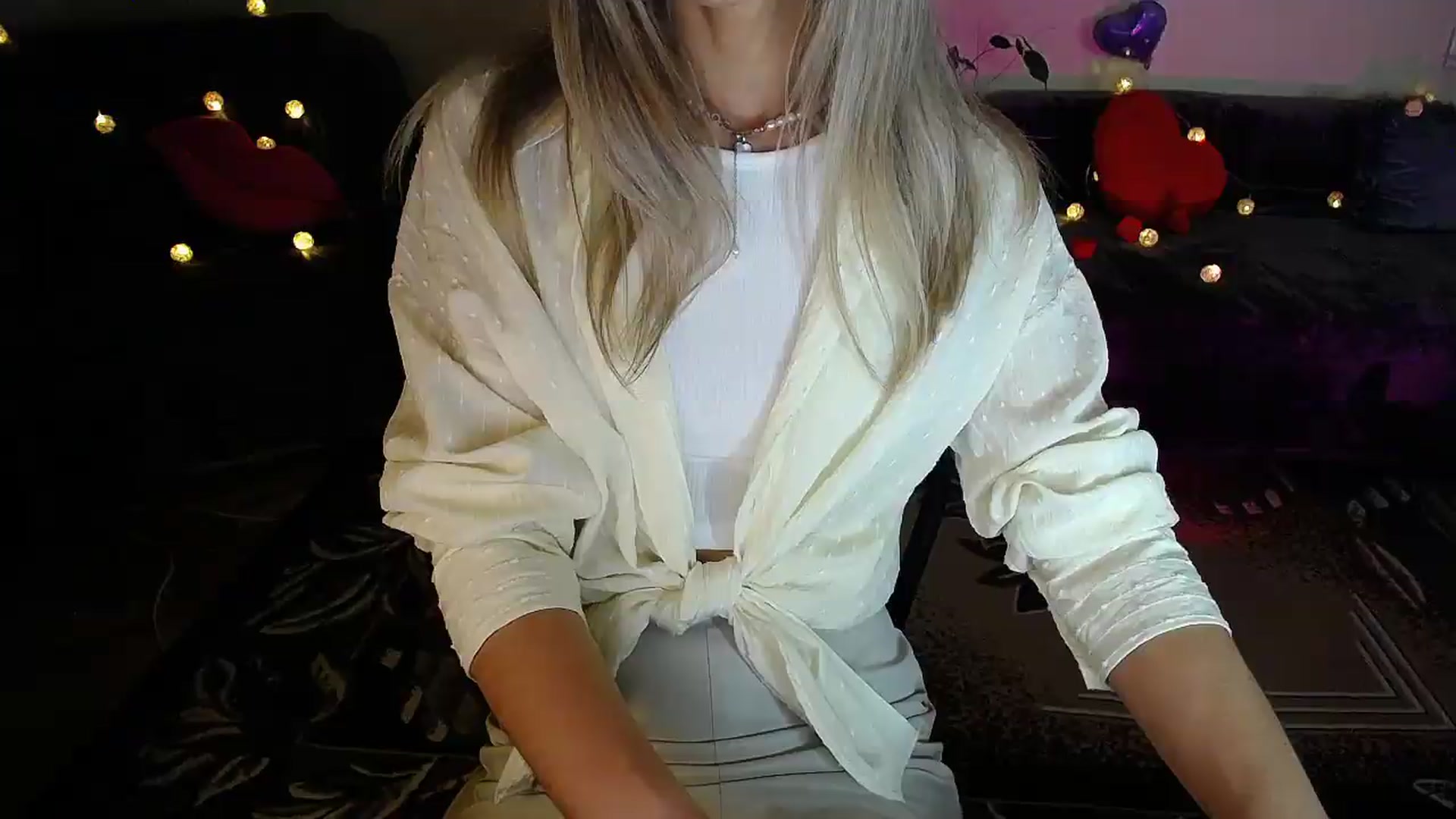 Gallery image thumbnail from Sunshine_alis's myfreecams stream on, 07/04/2026, 22:36 image 9 of 20