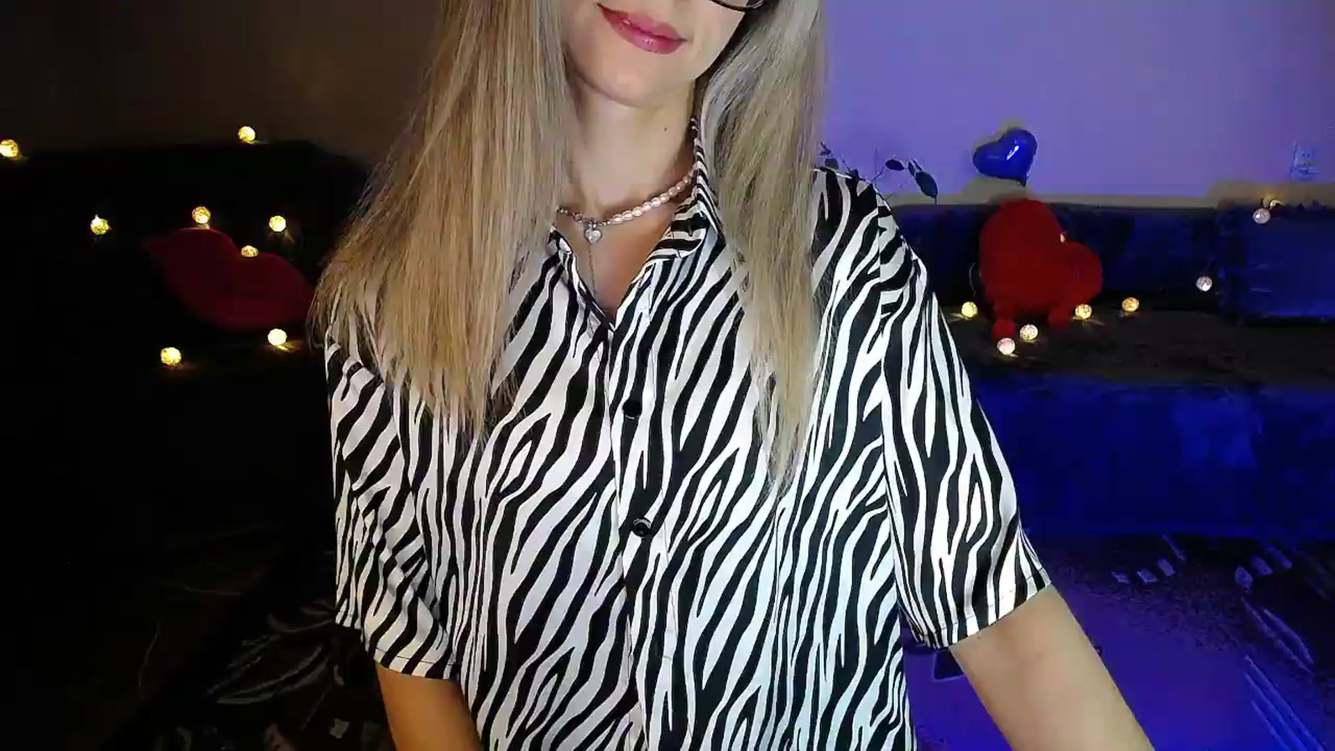 Gallery image thumbnail from Sunshine_alis's myfreecams stream on, 07/06/2026, 20:48 image 11 of 20