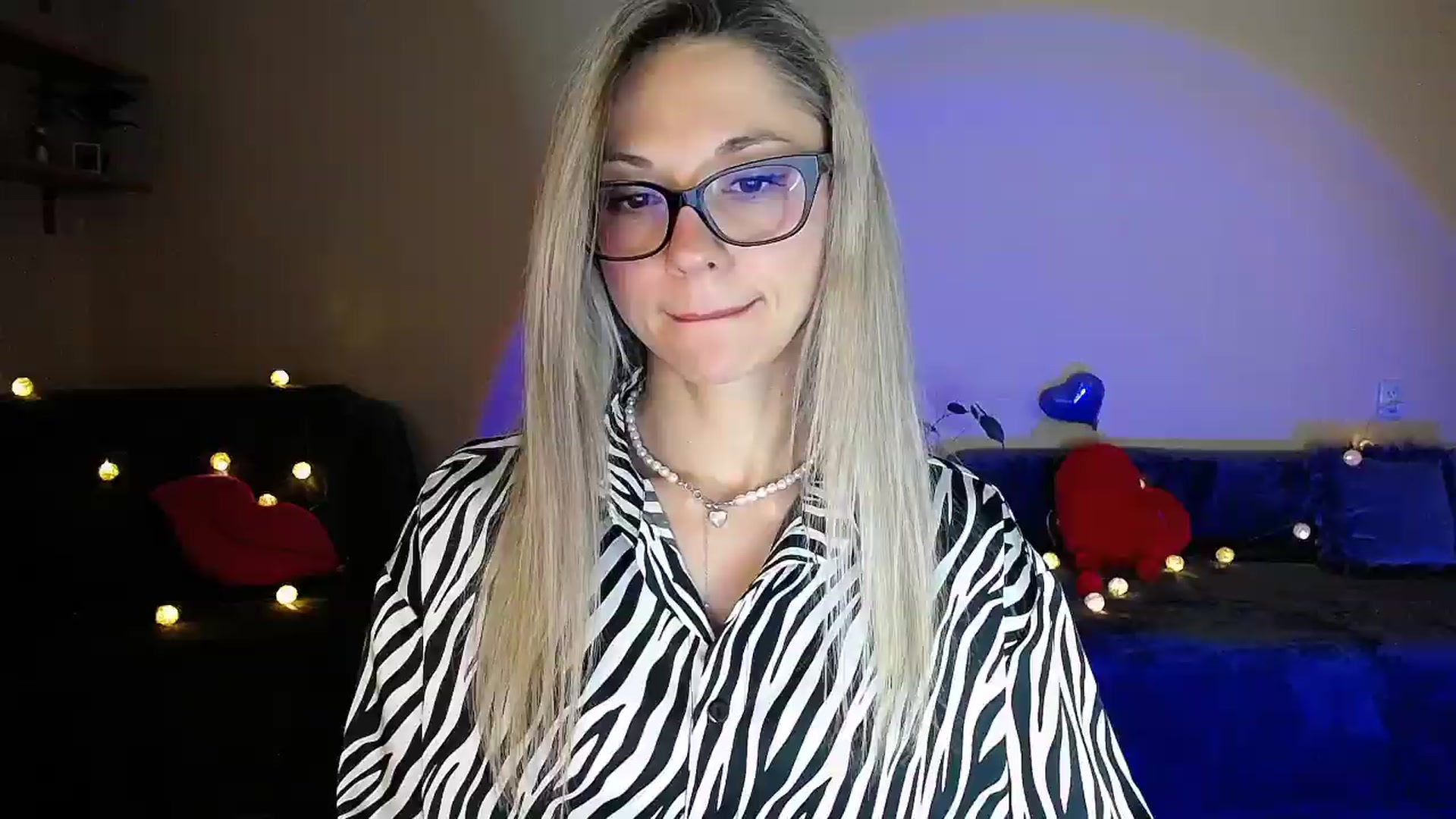 Gallery image thumbnail from Sunshine_alis's myfreecams stream on, 07/06/2026, 20:48 image 1 of 20