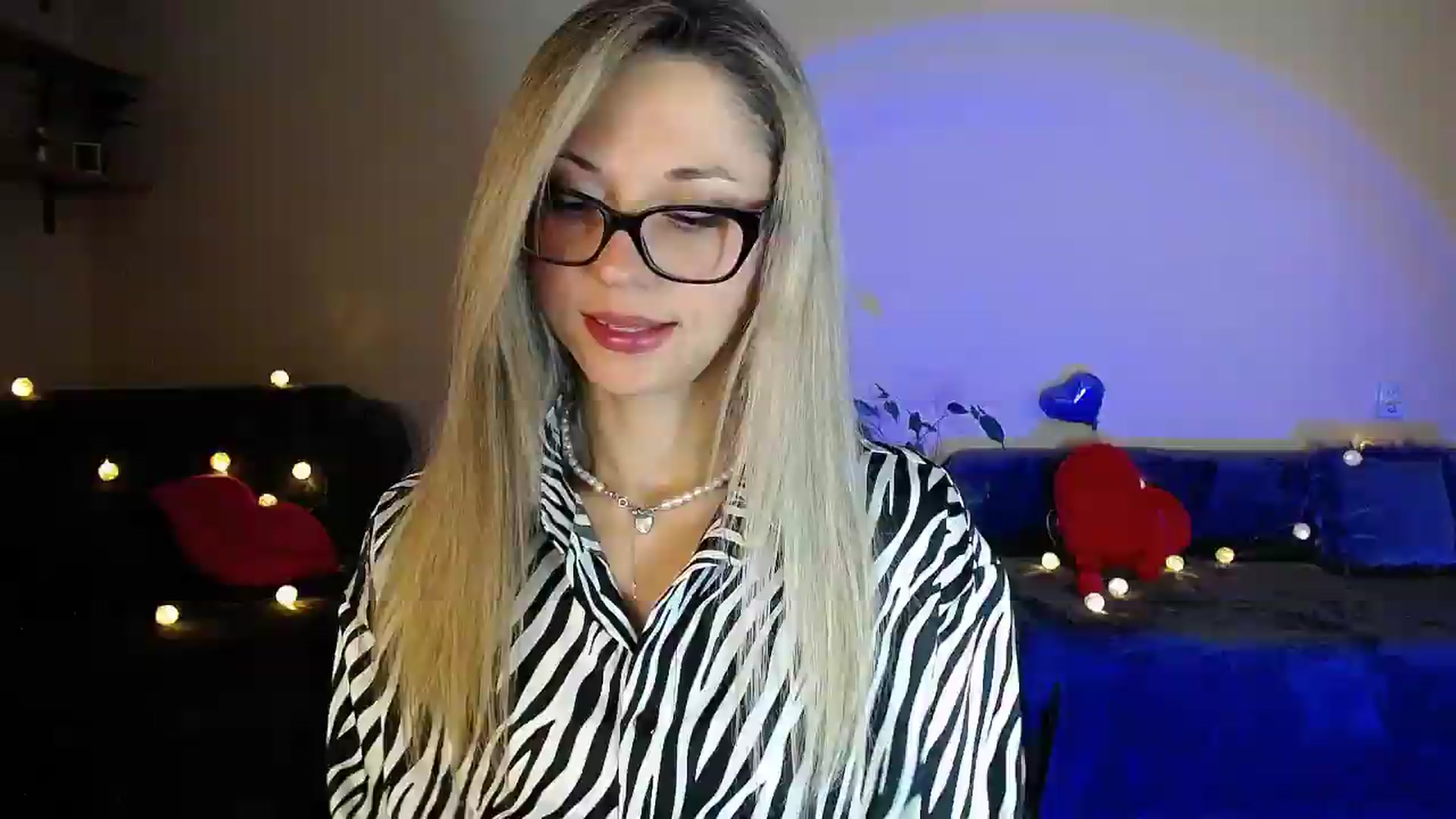 Gallery image thumbnail from Sunshine_alis's myfreecams stream on, 07/06/2026, 20:48 image 5 of 20