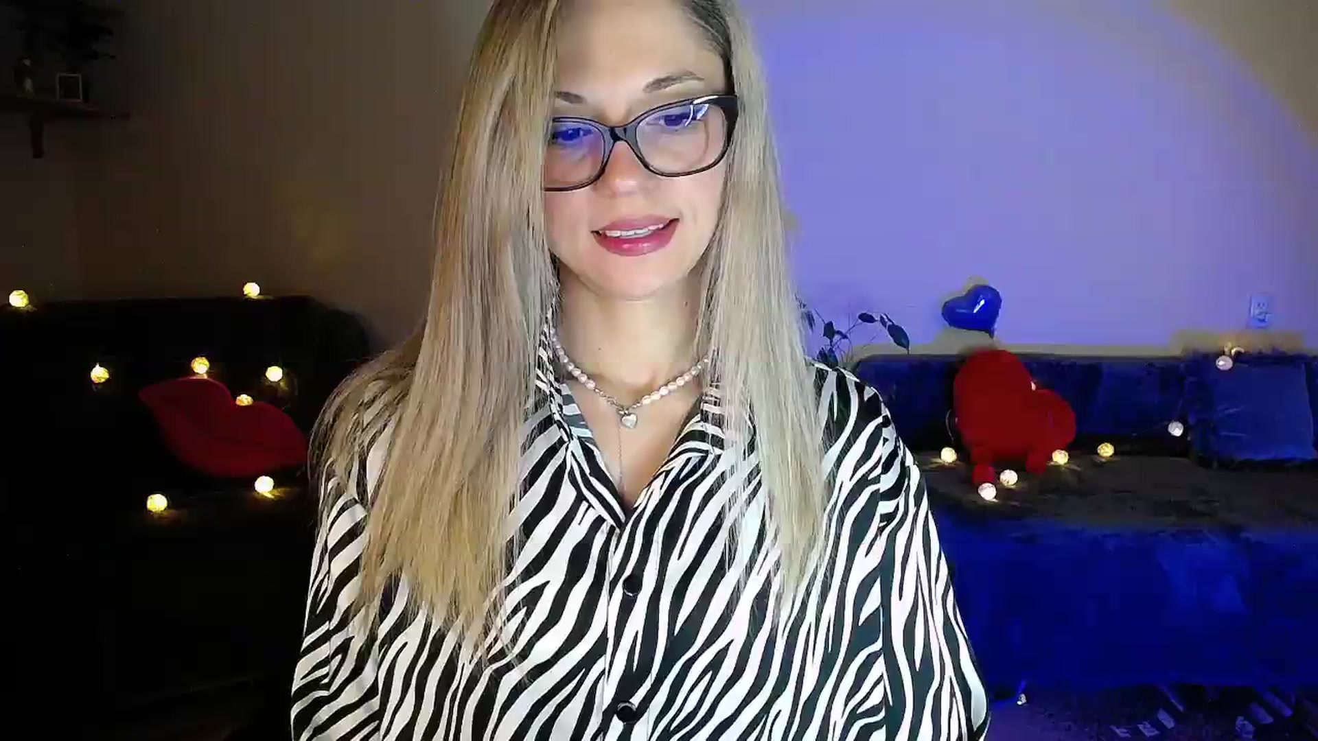 Gallery image thumbnail from Sunshine_alis's myfreecams stream on, 07/06/2026, 20:48 image 7 of 20