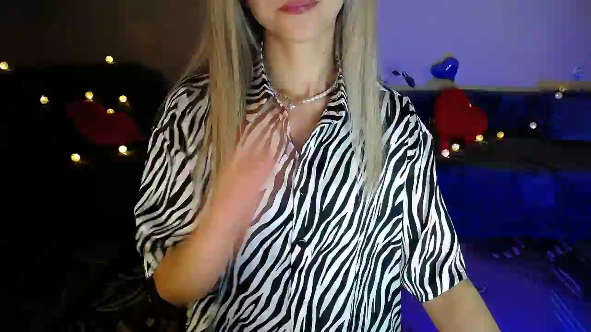 Gallery image thumbnail from Sunshine_alis's myfreecams stream on, 07/06/2026, 20:48 image 9 of 20