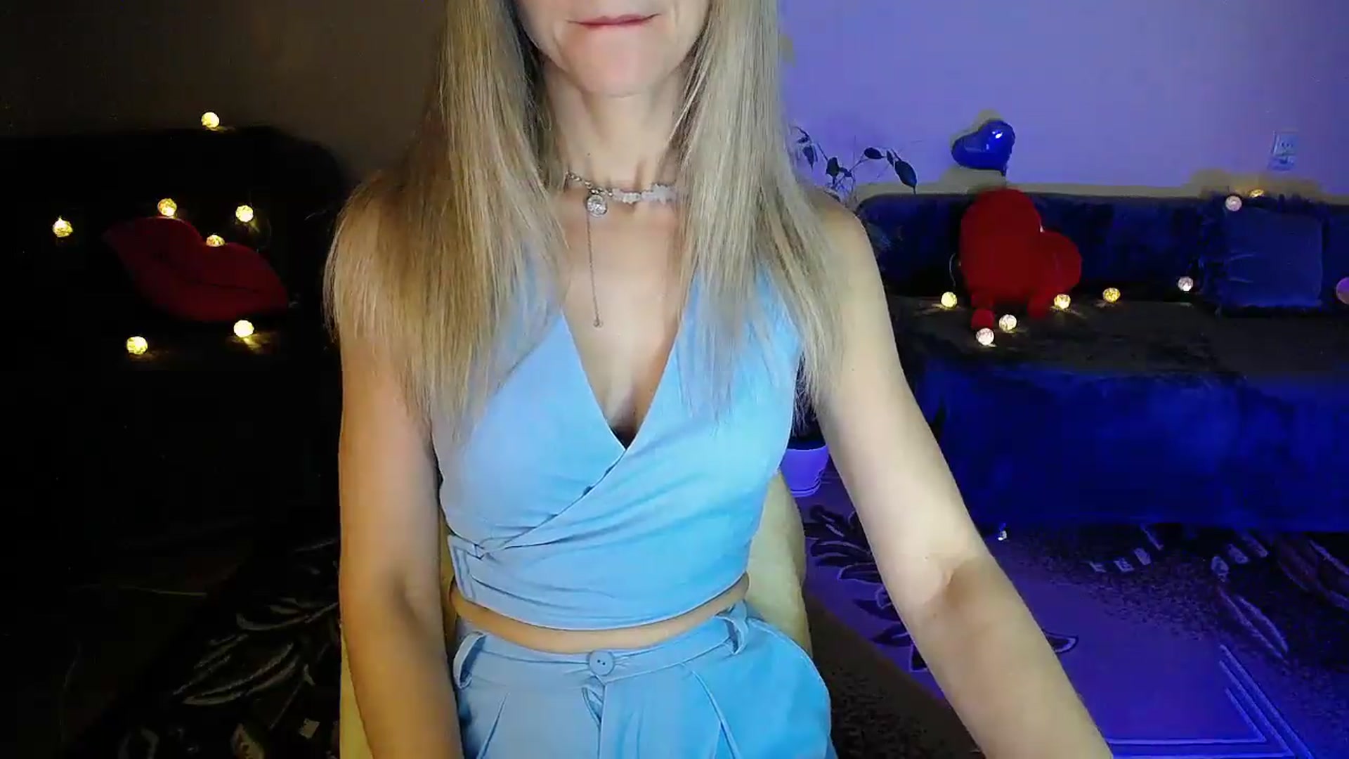 Gallery image thumbnail from Sunshine_alis's myfreecams stream on, 07/09/2026, 21:45 image 8 of 20
