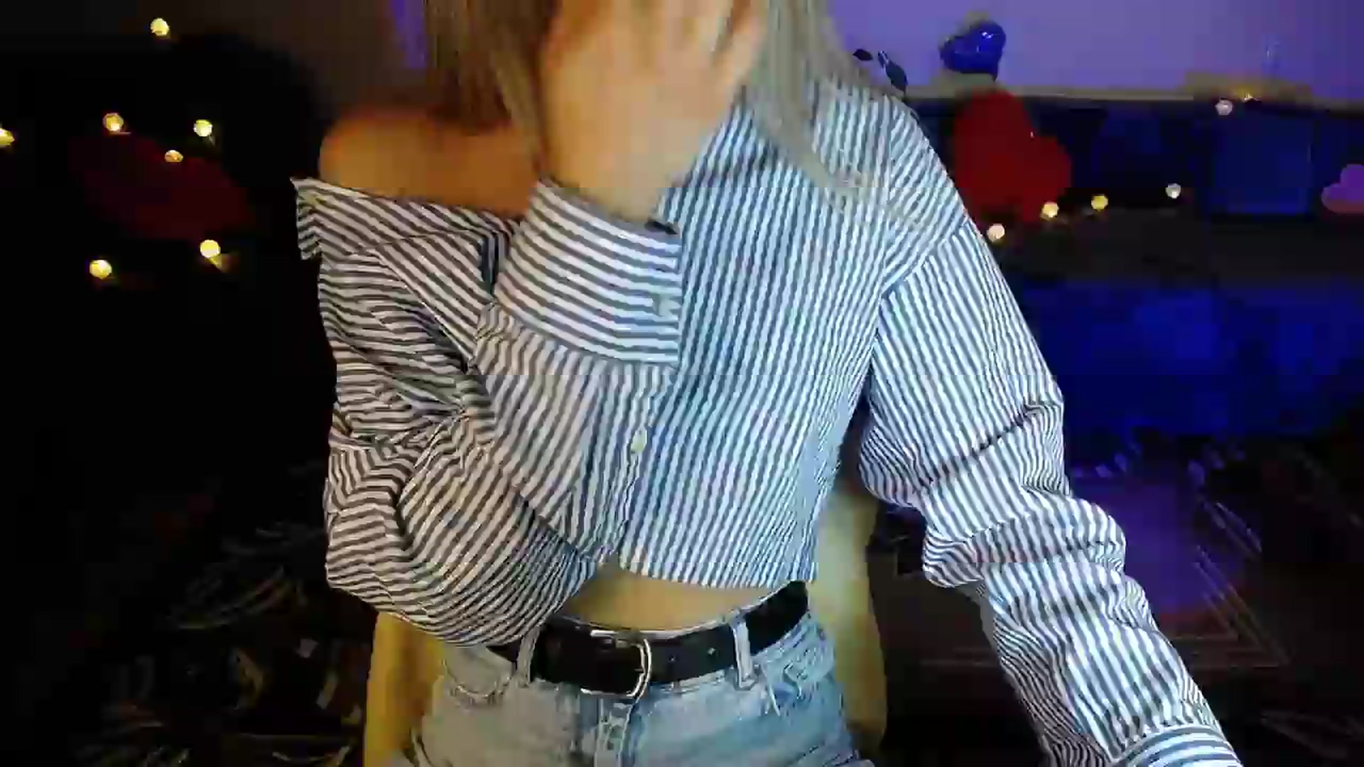 Gallery image thumbnail from Sunshine_alis's myfreecams stream on, 07/10/2026, 19:53 image 6 of 20