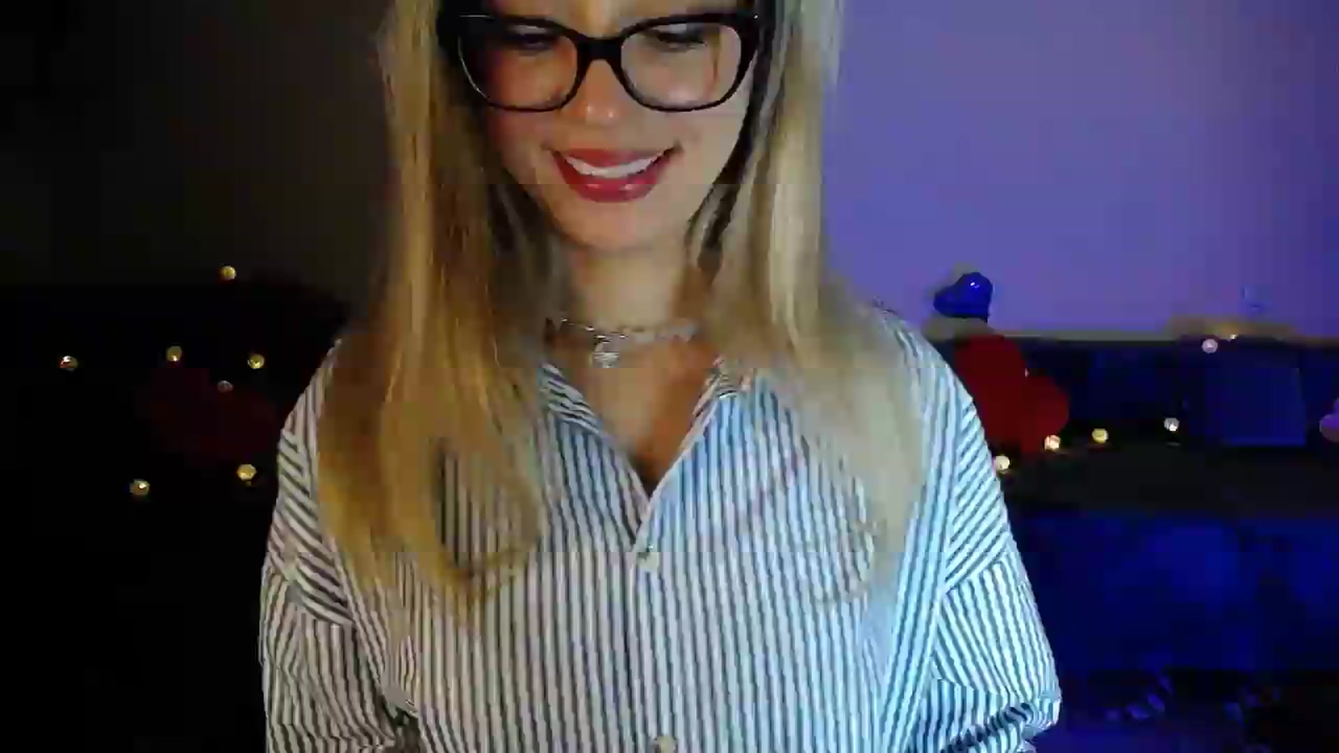 Gallery image thumbnail from Sunshine_alis's myfreecams stream on, 07/10/2026, 20:08 image 17 of 20