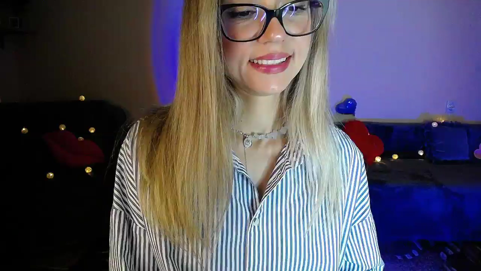 Gallery image thumbnail from Sunshine_alis's myfreecams stream on, 07/10/2026, 20:08 image 19 of 20