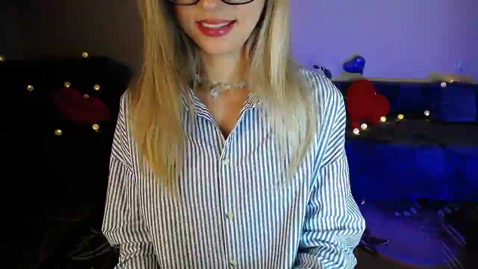 Gallery image thumbnail from Sunshine_alis's myfreecams stream on, 07/10/2026, 20:08 image 16 of 20