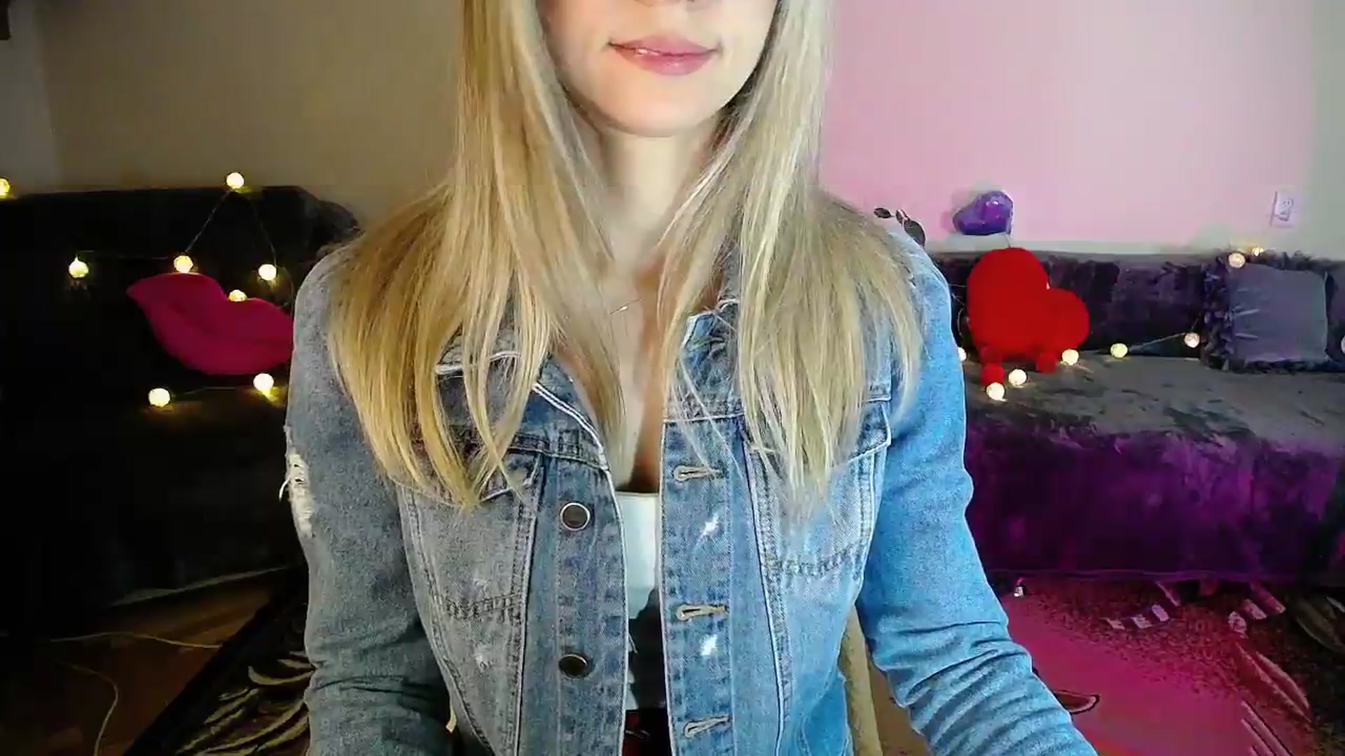 Gallery image thumbnail from Sunshine_alis's myfreecams stream on, 07/11/2026, 21:22 image 18 of 20