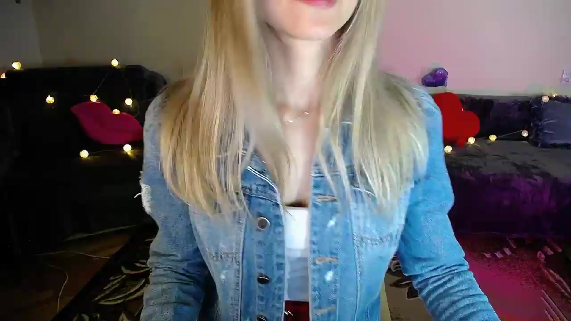 Gallery image thumbnail from Sunshine_alis's myfreecams stream on, 07/11/2026, 21:48 image 18 of 20