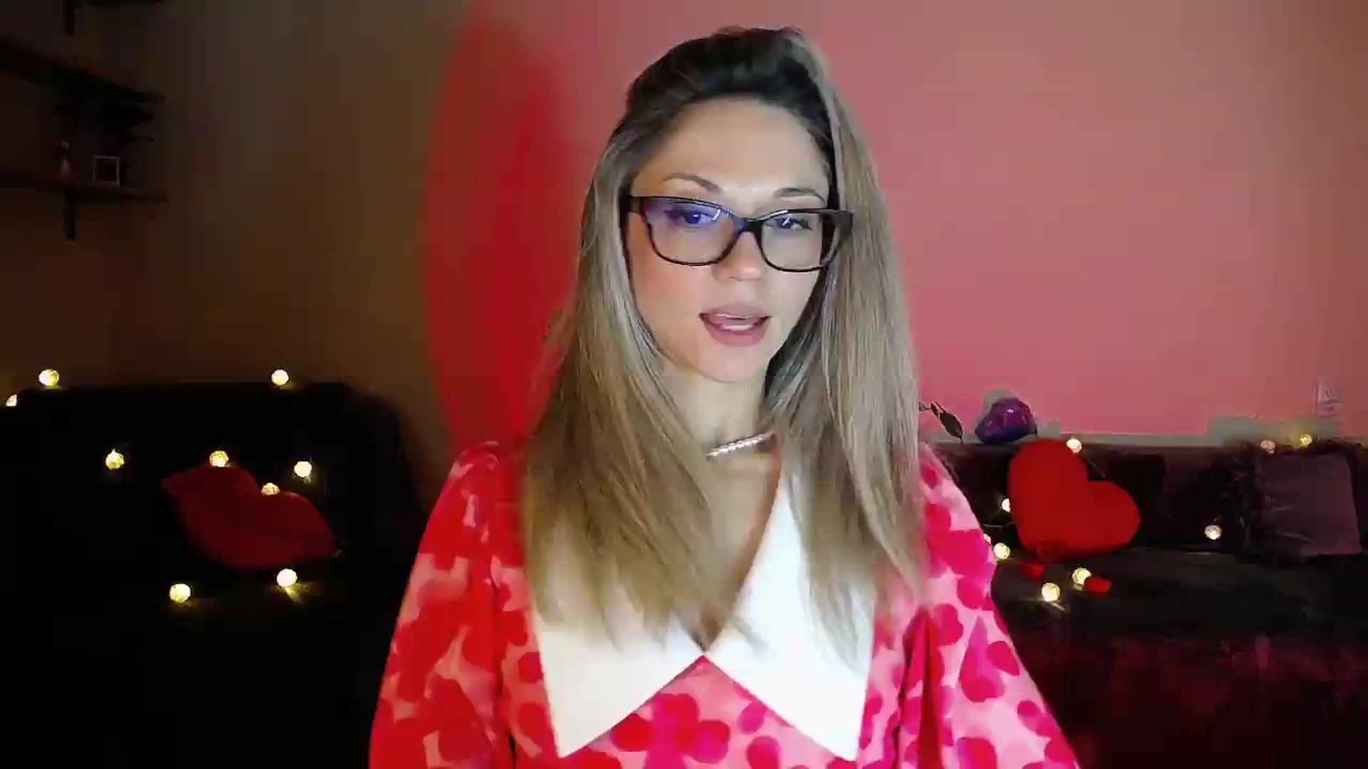 Gallery image thumbnail from Sunshine_alis's myfreecams stream on, 07/12/2026, 19:17 image 6 of 20