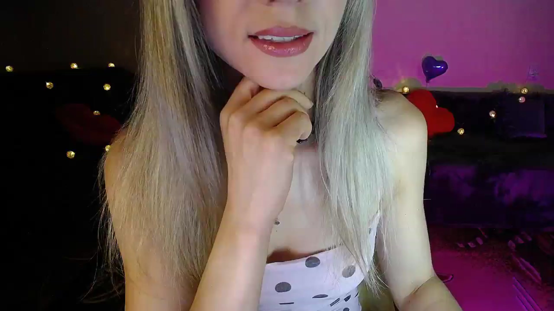 Gallery image thumbnail from Sunshine_alis's myfreecams stream on, 07/17/2026, 20:18 image 15 of 20