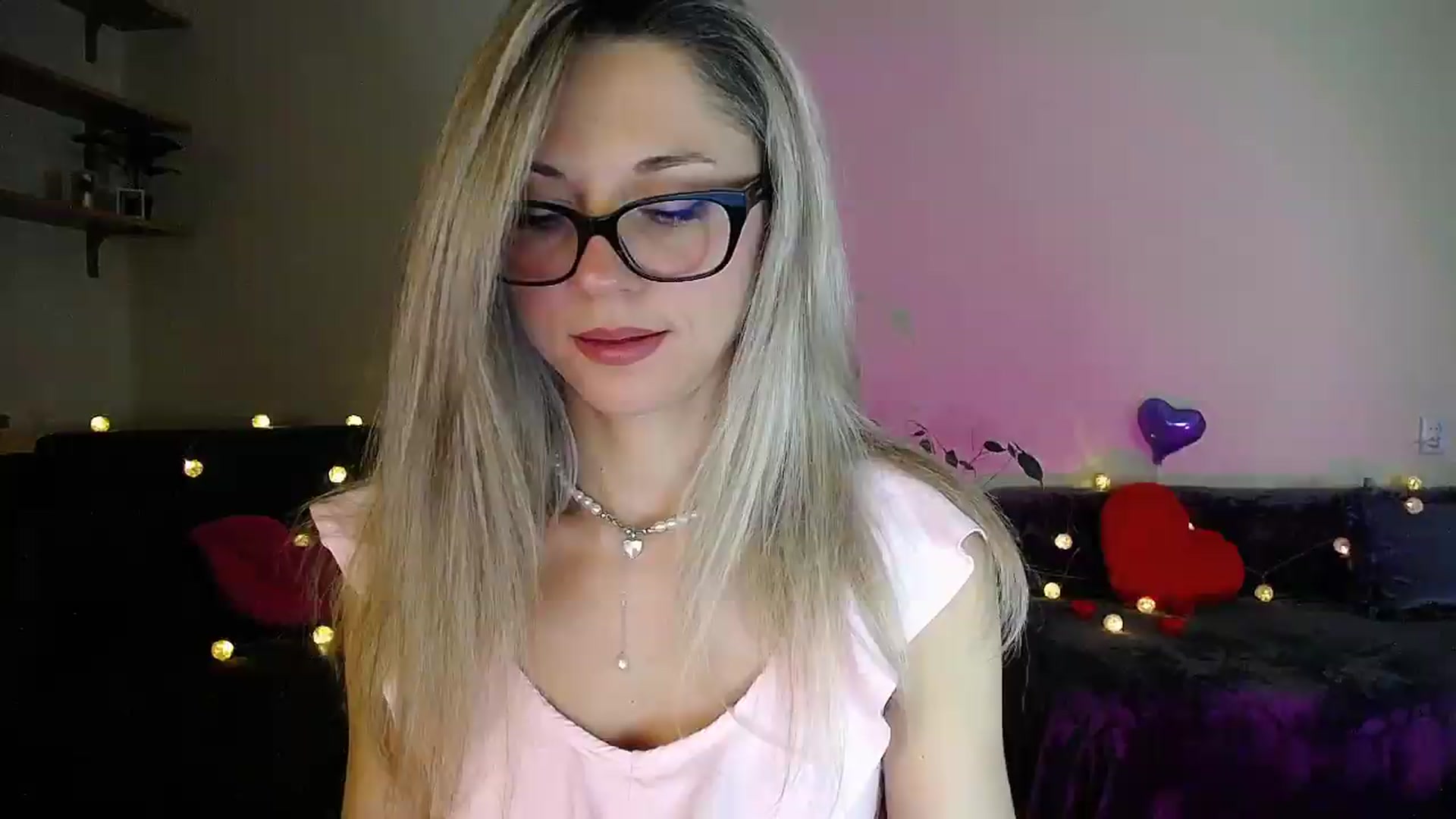 Gallery image thumbnail from Sunshine_alis's myfreecams stream on, 07/18/2026, 19:49 image 11 of 20