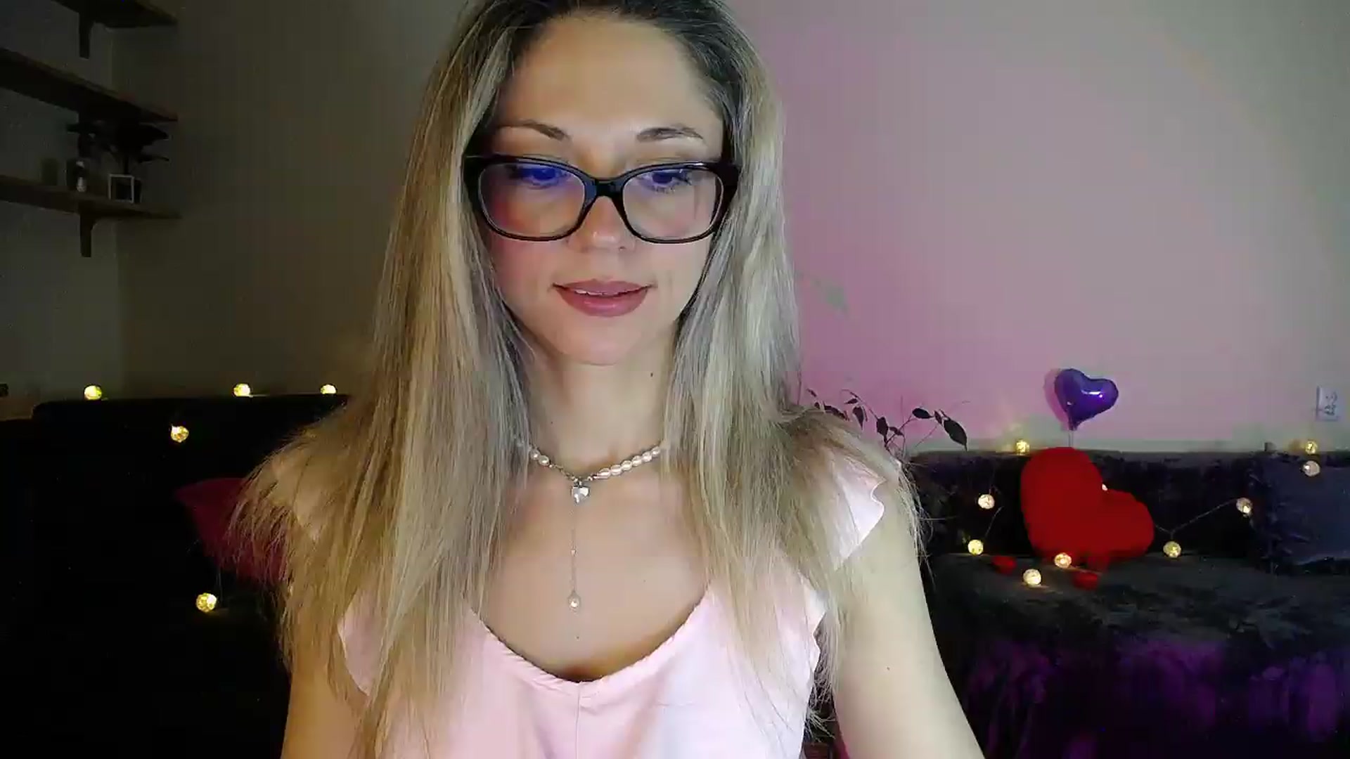 Gallery image thumbnail from Sunshine_alis's myfreecams stream on, 07/18/2026, 19:49 image 17 of 20