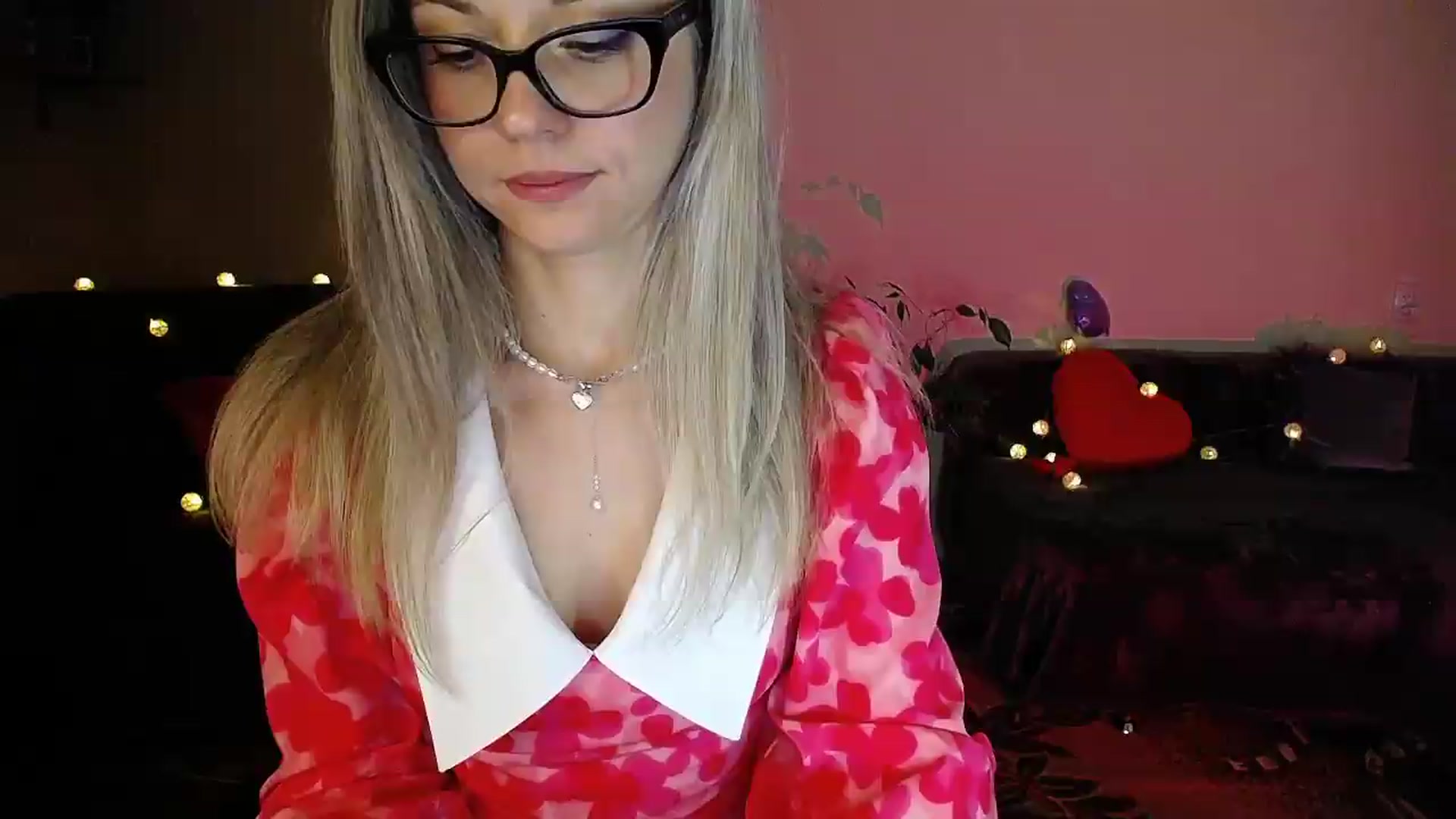 Gallery image thumbnail from Sunshine_alis's myfreecams stream on, 07/27/2026, 20:00 image 19 of 20