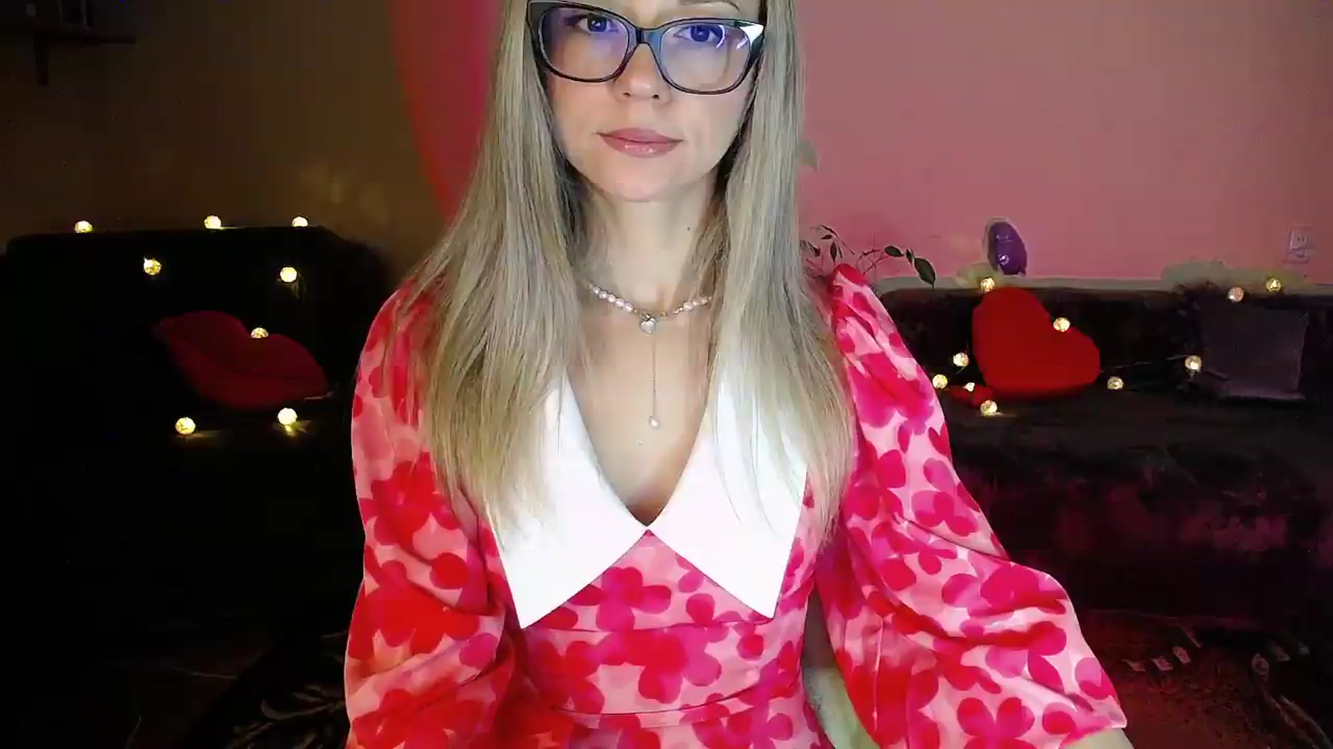 Gallery image thumbnail from Sunshine_alis's myfreecams stream on, 07/27/2026, 20:00 image 9 of 20