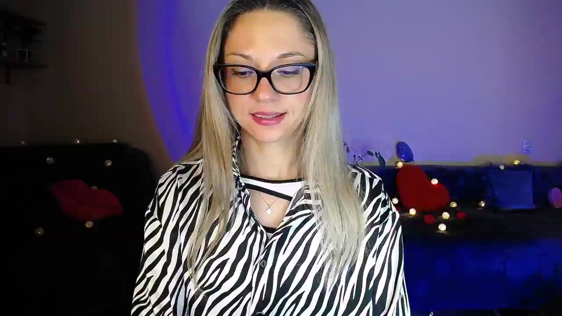 Gallery image thumbnail from Sunshine_alis's myfreecams stream on, 07/31/2026, 20:45 image 5 of 20