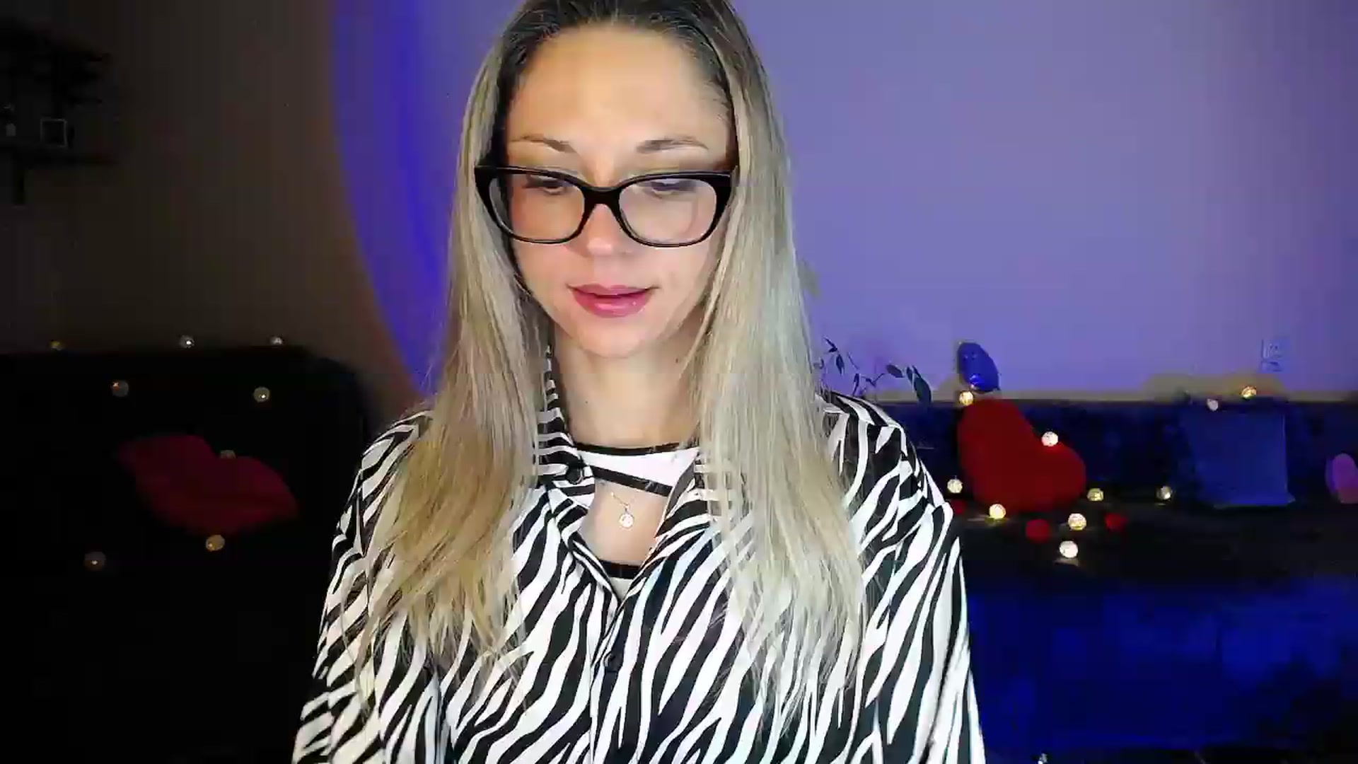 Gallery image thumbnail from Sunshine_alis's myfreecams stream on, 07/31/2026, 20:45 image 10 of 20