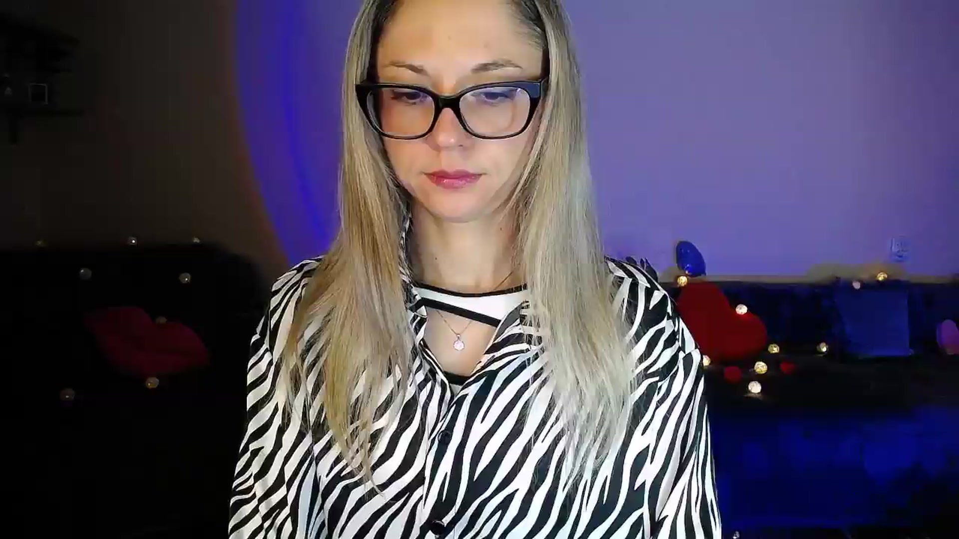 Gallery image thumbnail from Sunshine_alis's myfreecams stream on, 07/31/2026, 20:45 image 1 of 20