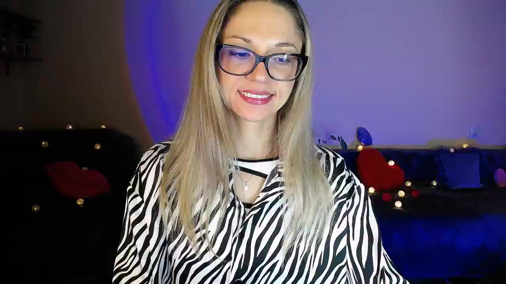Gallery image thumbnail from Sunshine_alis's myfreecams stream on, 07/31/2026, 20:45 image 2 of 20