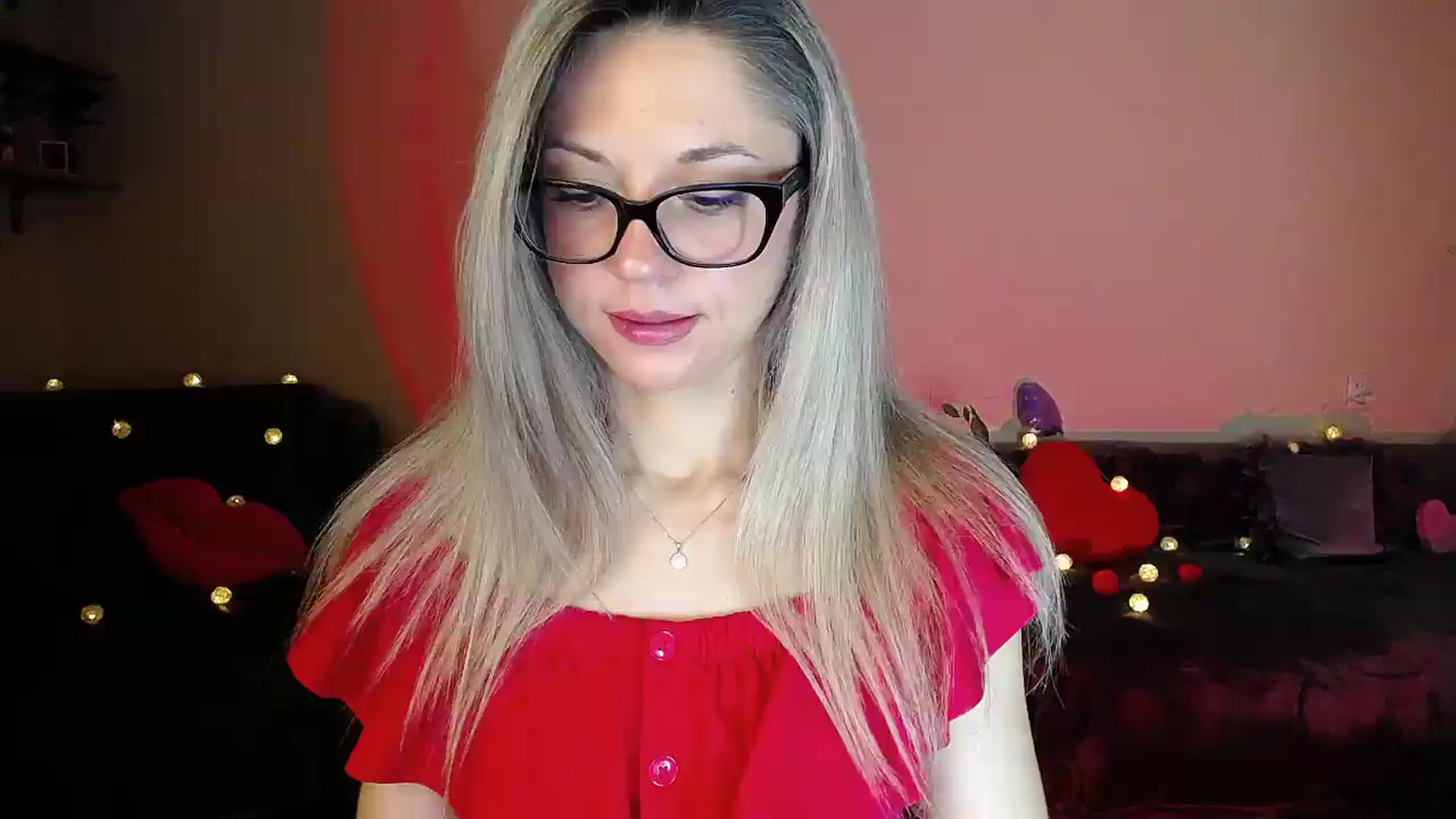 Gallery image thumbnail from Sunshine_alis's myfreecams stream on, 08/01/2026, 20:08 image 1 of 20
