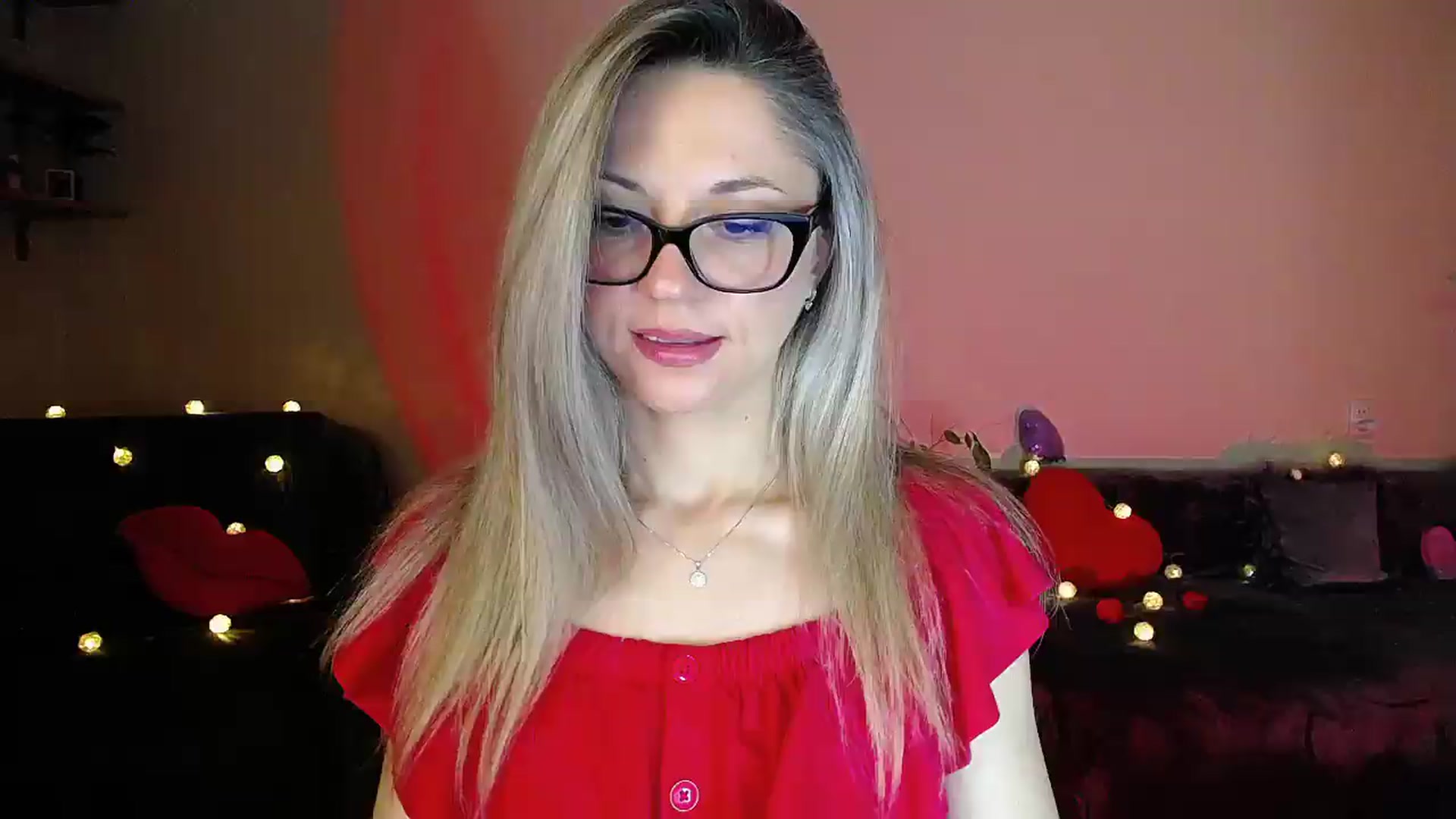 Gallery image thumbnail from Sunshine_alis's myfreecams stream on, 08/01/2026, 20:08 image 5 of 20