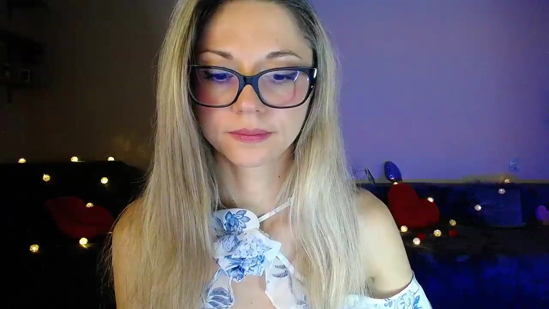 Gallery image thumbnail from Sunshine_alis's myfreecams stream on, 08/05/2026, 21:06 image 10 of 20