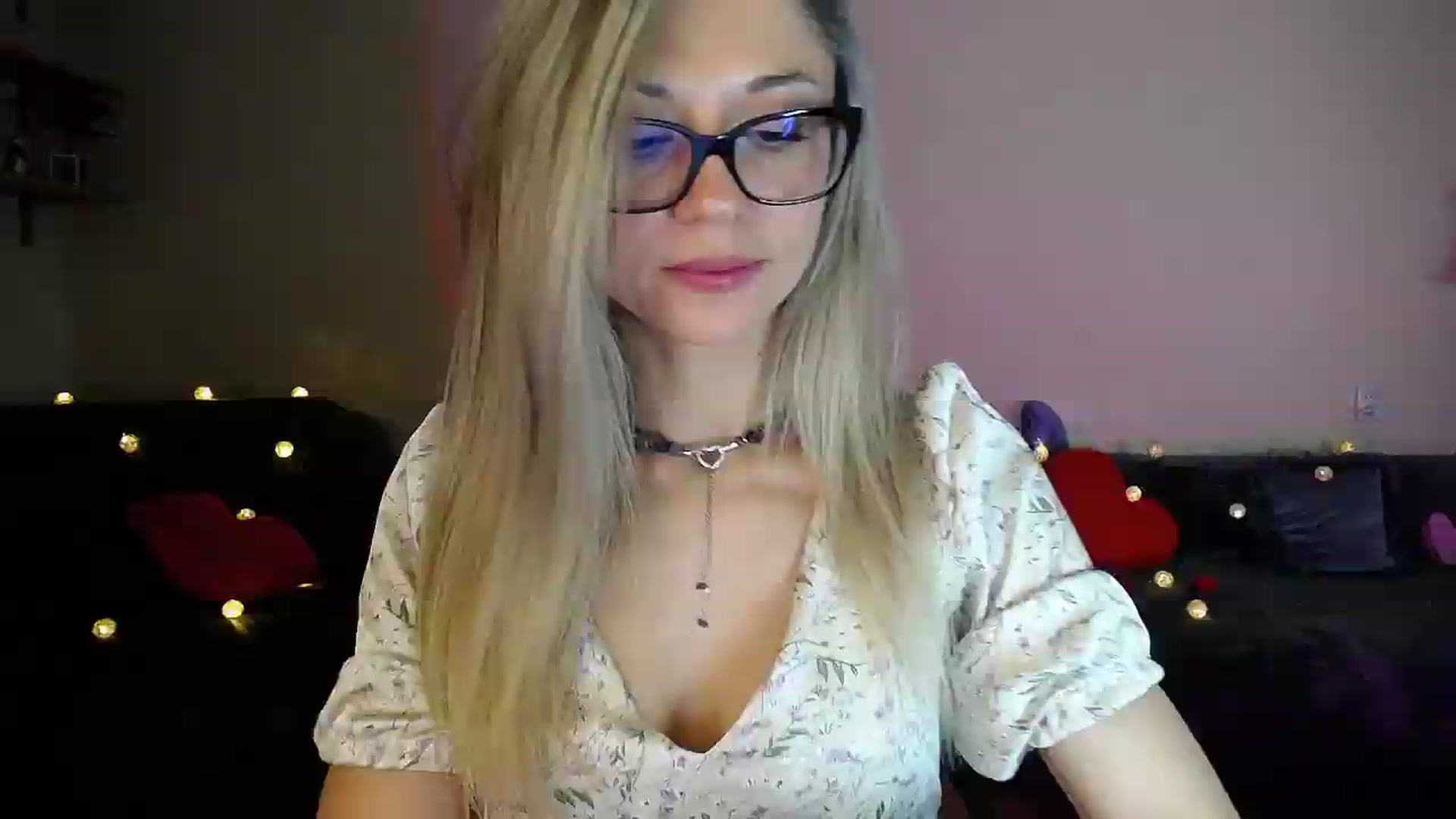 Gallery image thumbnail from Sunshine_alis's myfreecams stream on, 08/08/2026, 21:16 image 8 of 20