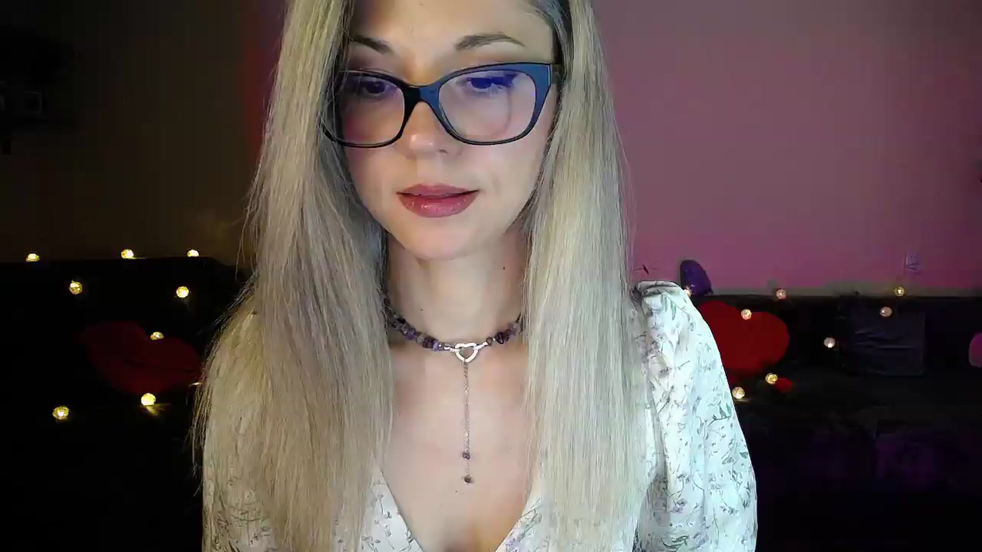 Gallery image thumbnail from Sunshine_alis's myfreecams stream on, 08/11/2026, 20:05 image 10 of 20
