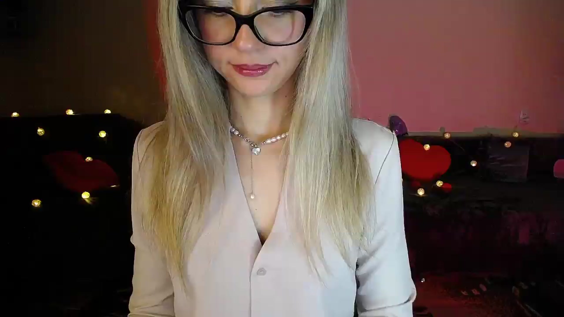 Gallery image thumbnail from Sunshine_alis's myfreecams stream on, 08/12/2026, 19:41 image 14 of 20
