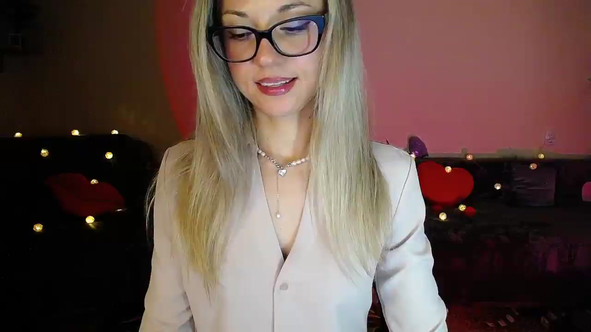 Gallery image thumbnail from Sunshine_alis's myfreecams stream on, 08/12/2026, 19:41 image 18 of 20