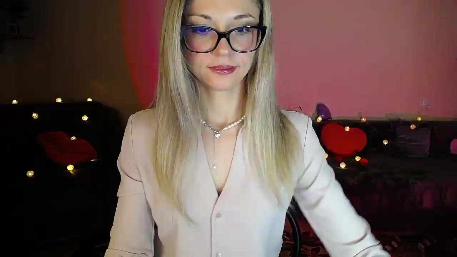 Gallery image thumbnail from Sunshine_alis's myfreecams stream on, 08/12/2026, 19:41 image 4 of 20