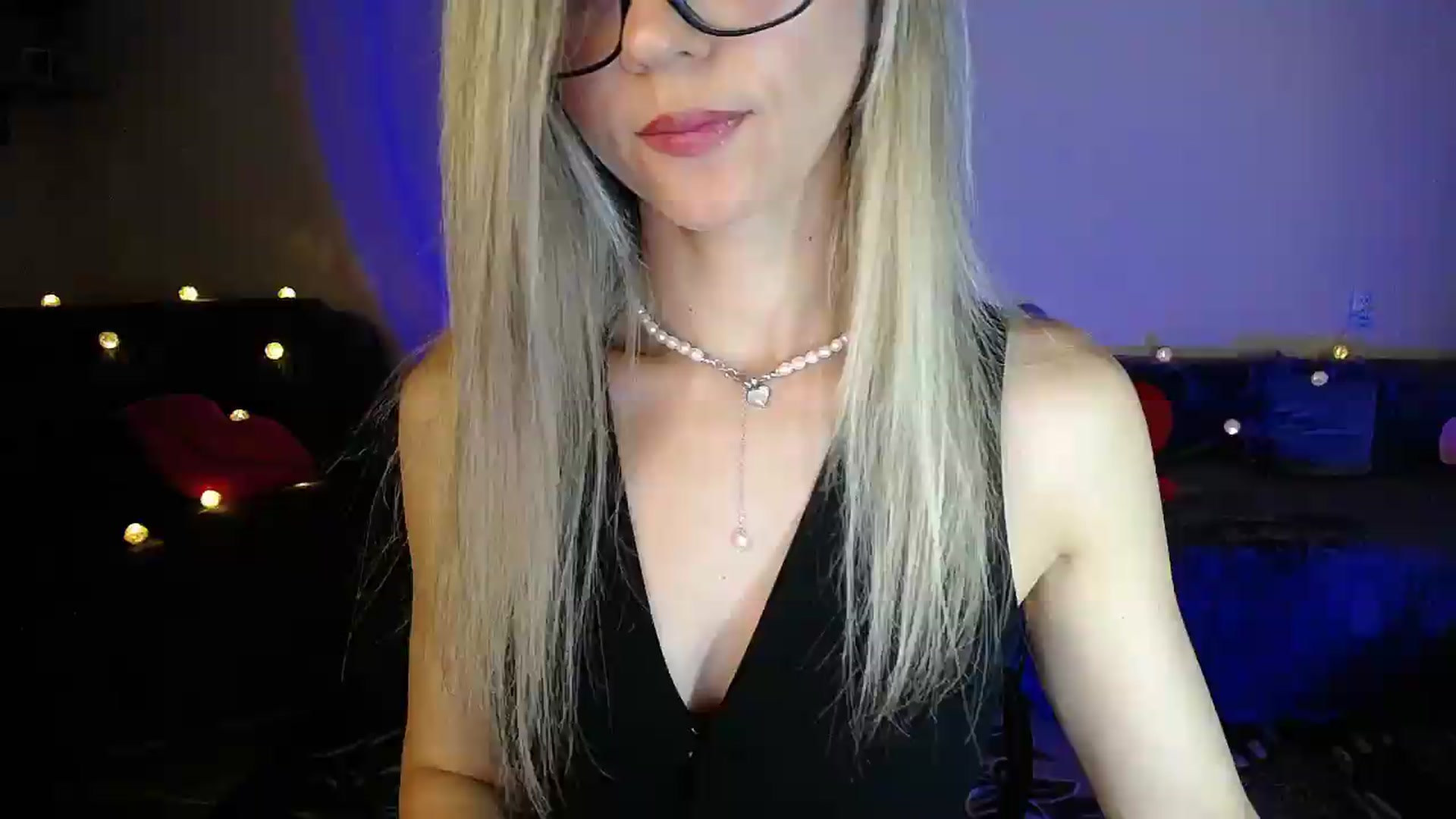 Gallery image thumbnail from Sunshine_alis's myfreecams stream on, 08/13/2026, 21:00 image 13 of 20