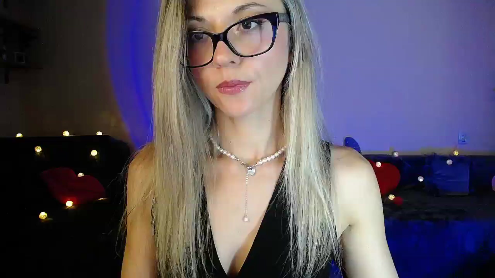 Gallery image thumbnail from Sunshine_alis's myfreecams stream on, 08/13/2026, 21:00 image 9 of 20