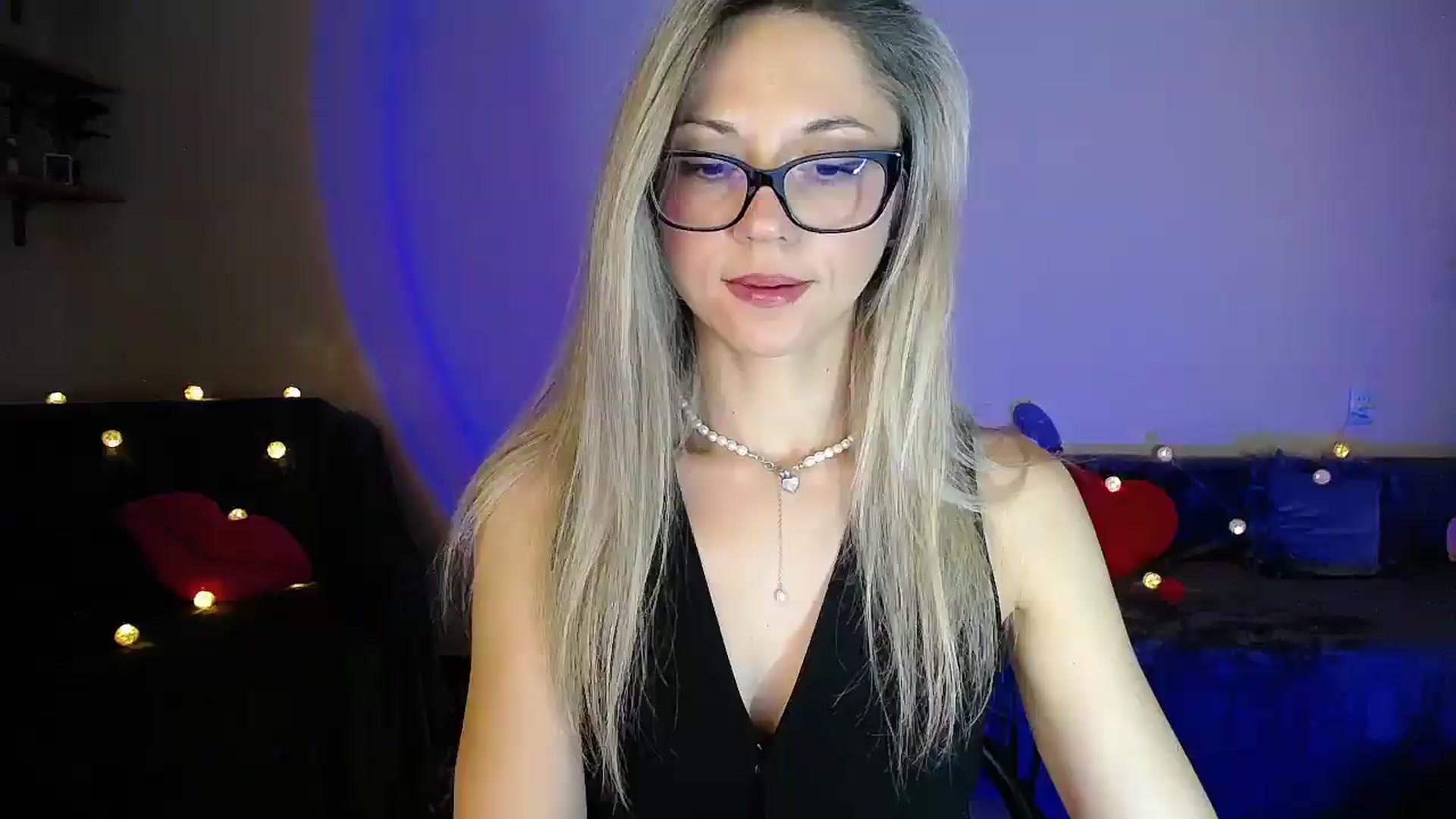 Gallery image thumbnail from Sunshine_alis's myfreecams stream on, 08/13/2026, 21:00 image 5 of 20
