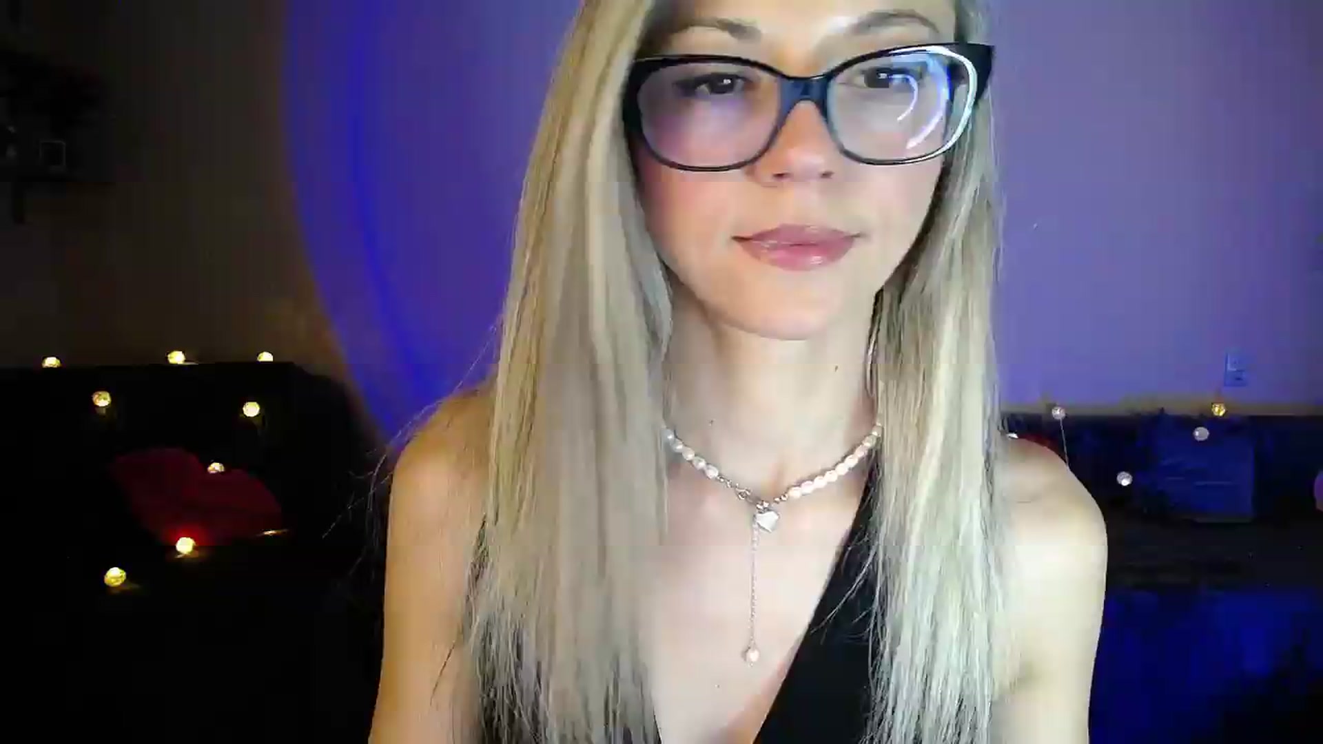 Gallery image thumbnail from Sunshine_alis's myfreecams stream on, 08/13/2026, 21:00 image 10 of 20