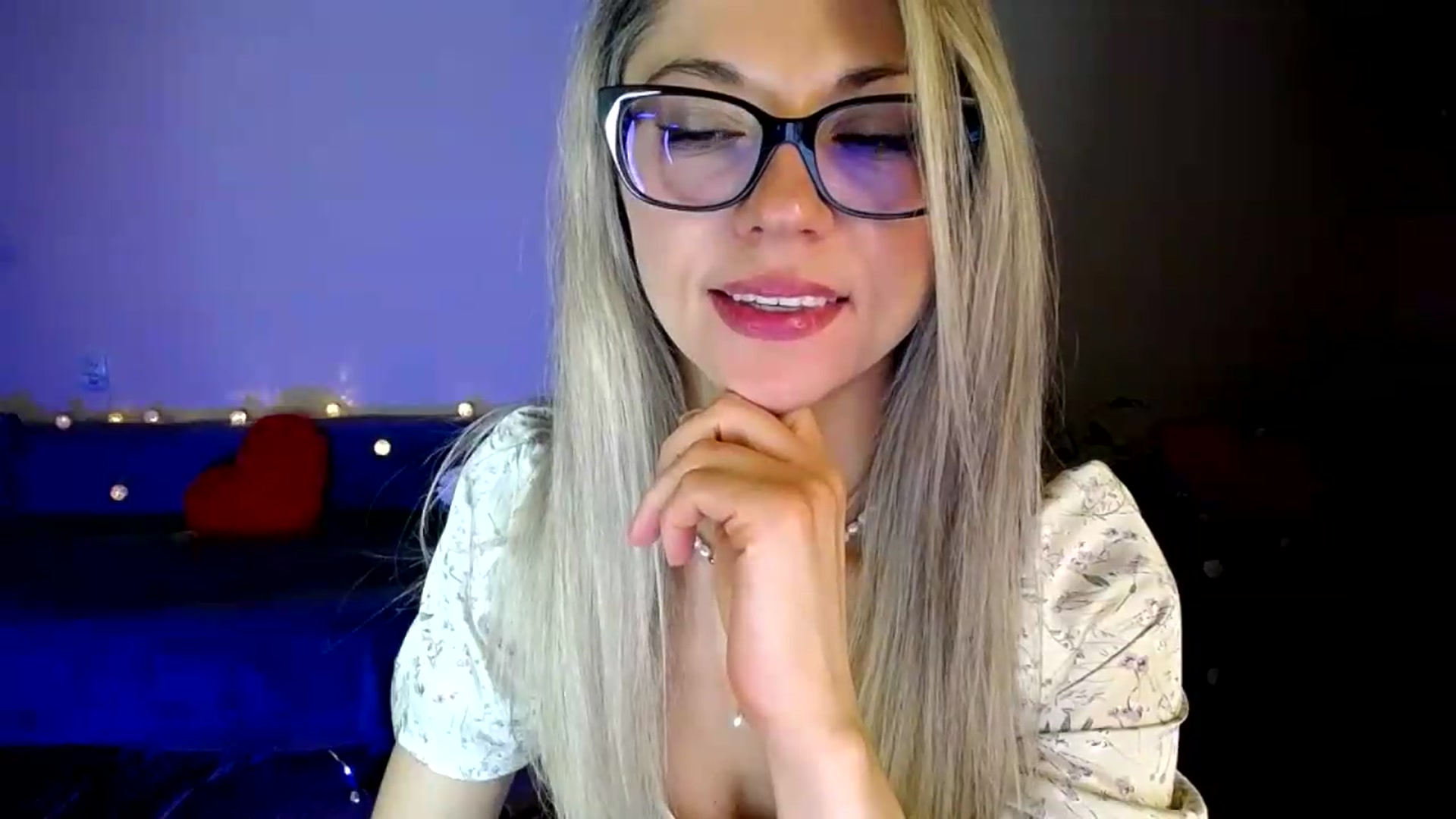 Gallery image thumbnail from Sunshine_alis's myfreecams stream on, 08/15/2026, 21:24 image 3 of 20