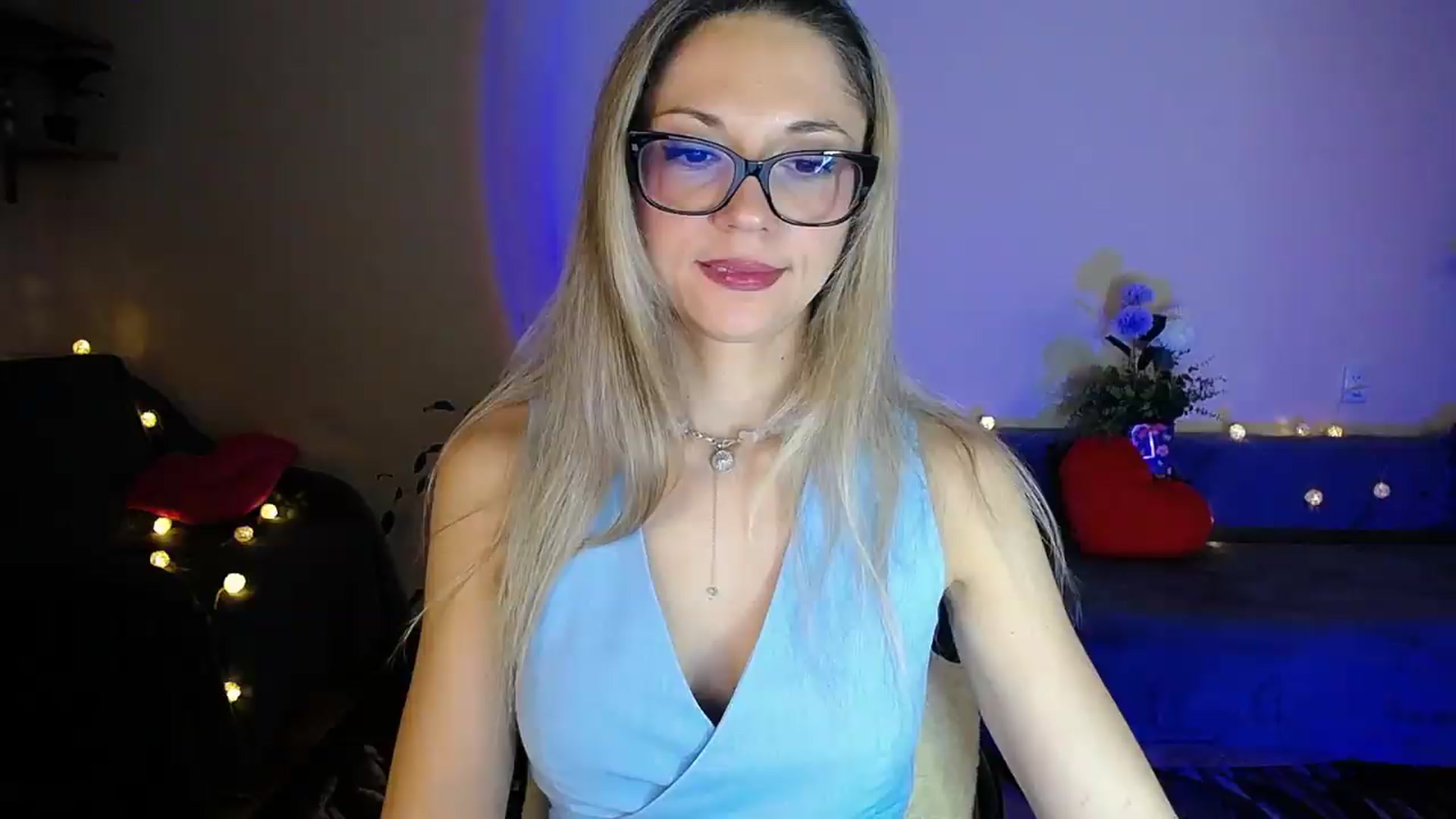 Gallery image thumbnail from Sunshine_alis's myfreecams stream on, 08/19/2026, 20:35 image 7 of 20