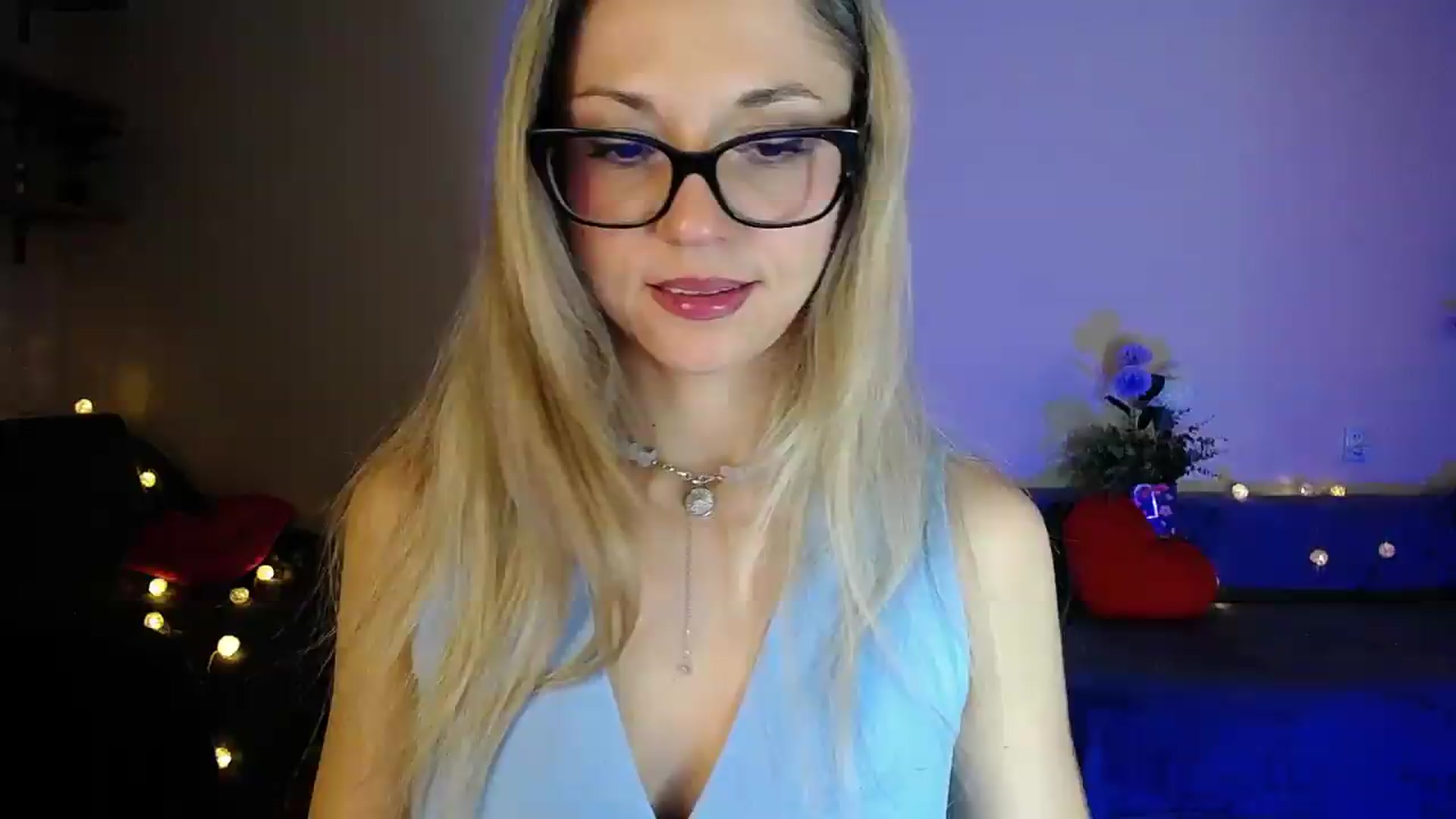 Gallery image thumbnail from Sunshine_alis's myfreecams stream on, 08/19/2026, 20:35 image 11 of 20